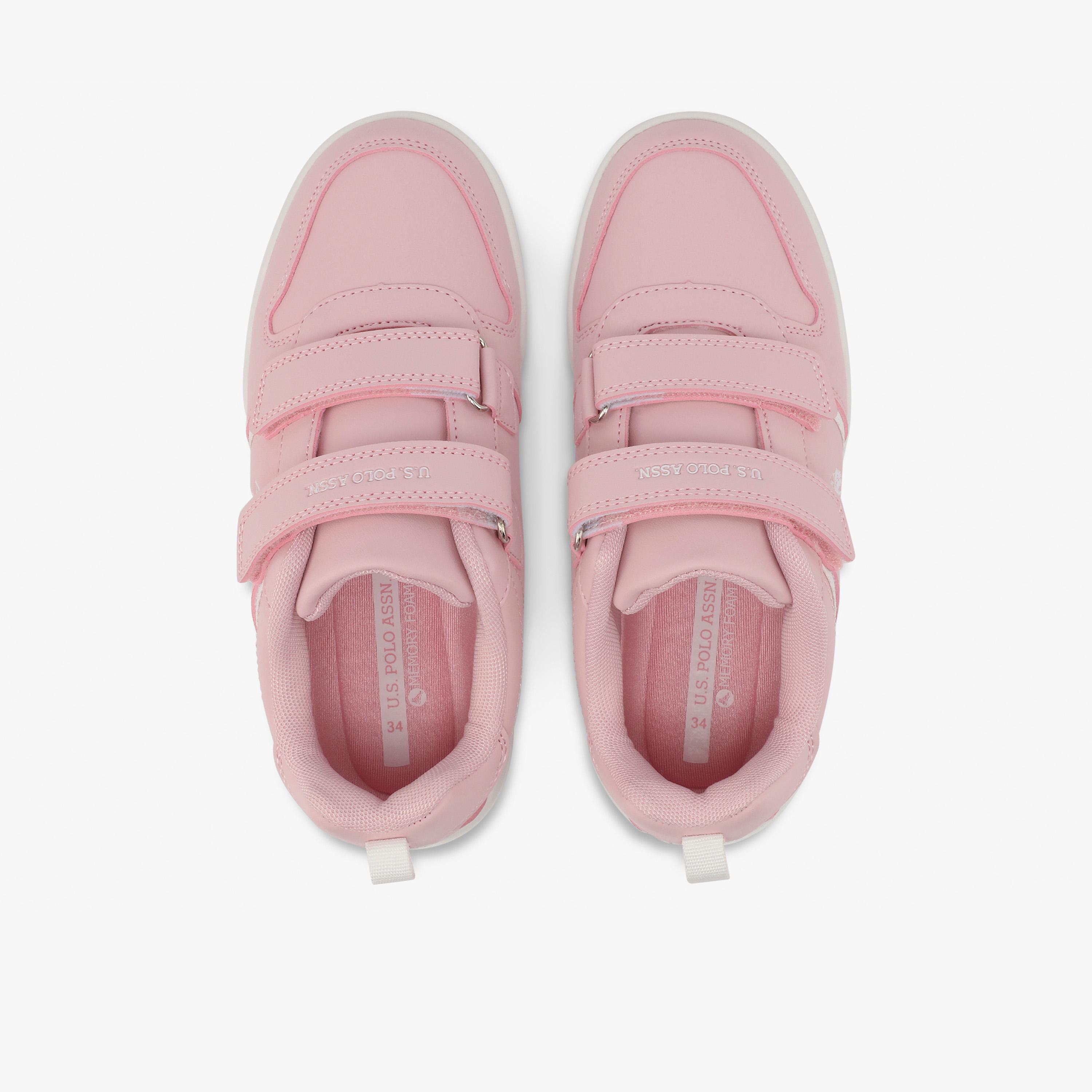 يو اس بولو اسن - حذاء رياضي كينا للبنات إبزيم لاصق | 6P-KENA-JR-GLB-6FX-GIRL-OD-girls-shoes-sneakers-image-4