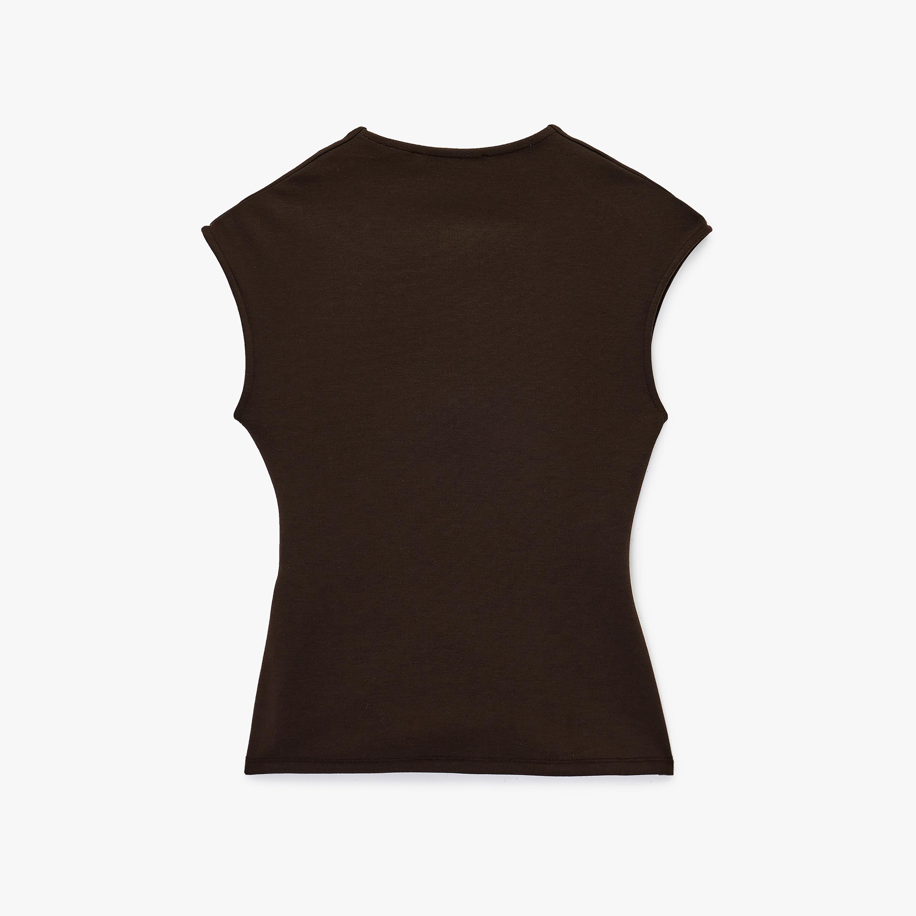 بلوزة نسائية بتصميم لف وفتحة رقبة "V" متقاطعة بلون بني من كوتون-women-clothing-shirtsandblouses-blouses-image-4