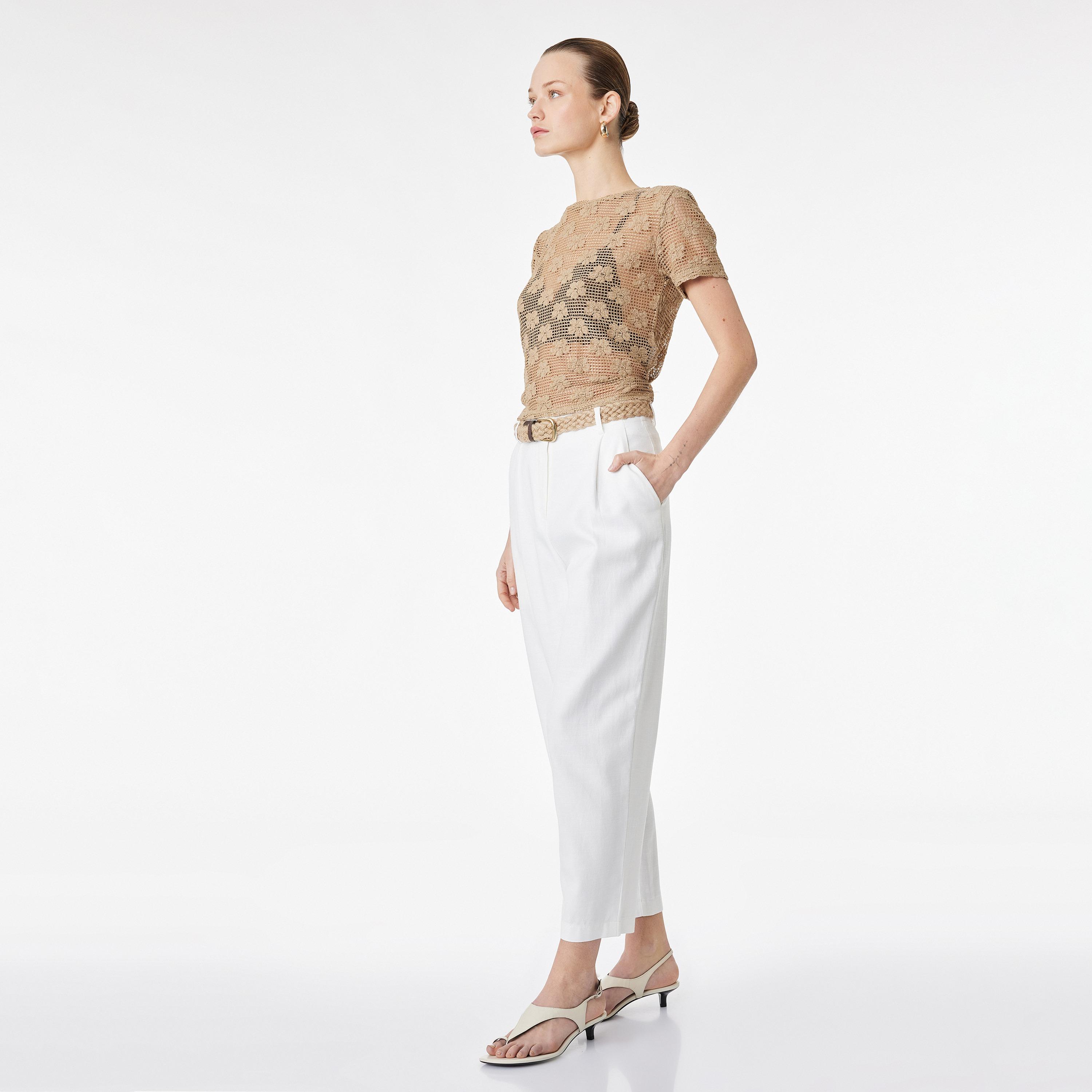 بنطلون نسائي قصة "كاروت" سادة بإغلاق مشبك وشريط بلون أبيض من كوتون-women-clothing-bottoms-trousers-image-2