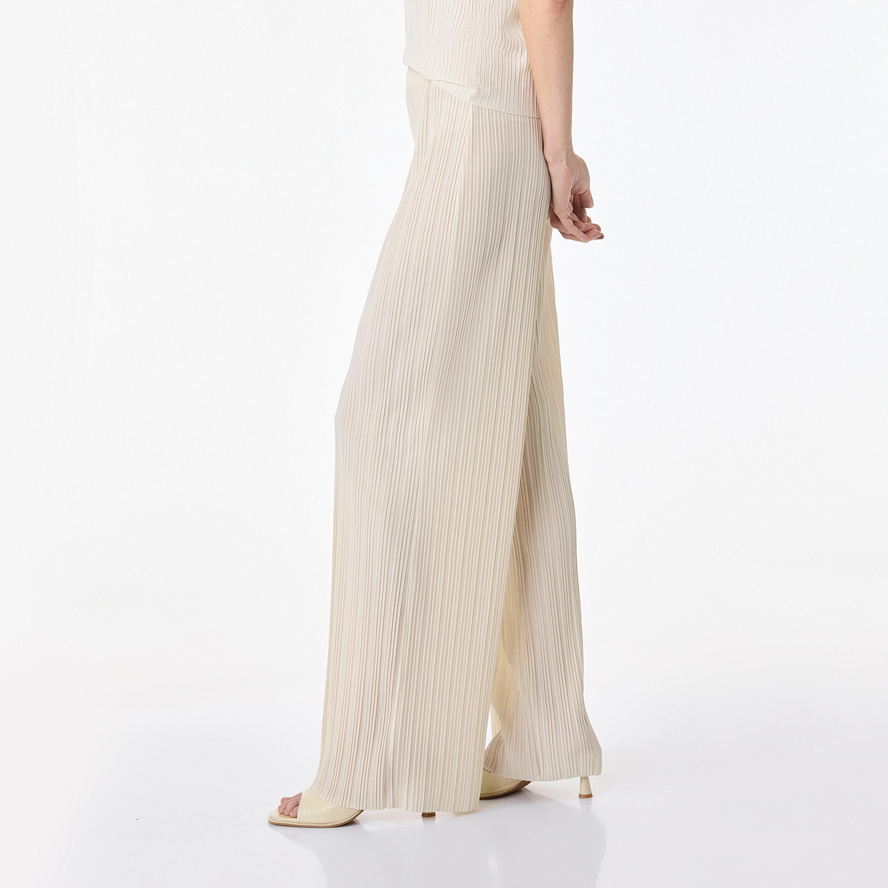 بنطلون نسائي واسع الساق بتصميم "بلاتيد" بكسرات بلون بيج من كوتون-women-clothing-bottoms-trousers-image-3