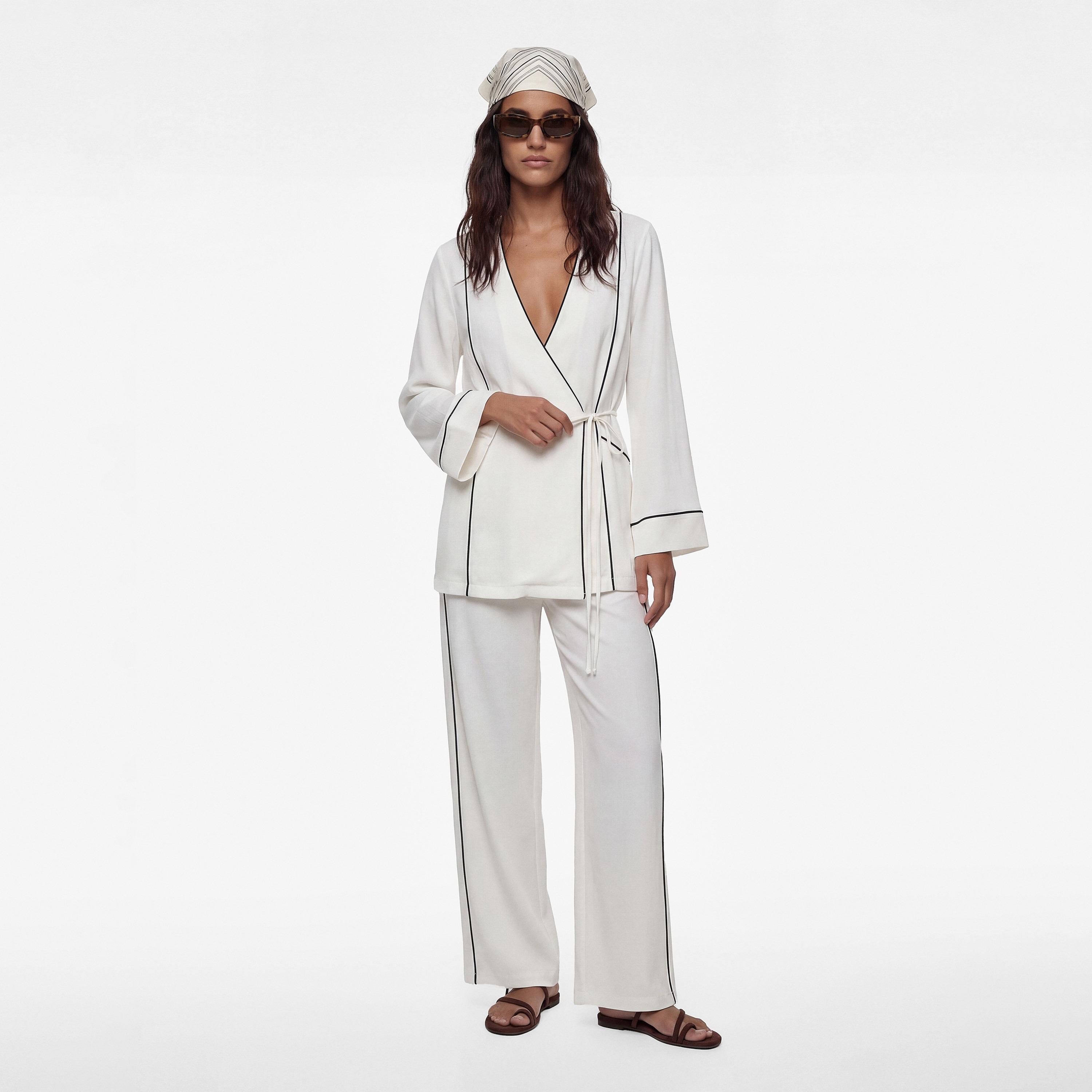 بنطلون نسائي واسع الساق بسحاب وتفاصيل خياطة متباينة بلون أبيض من كوتون-women-clothing-bottoms-trousers-image-2