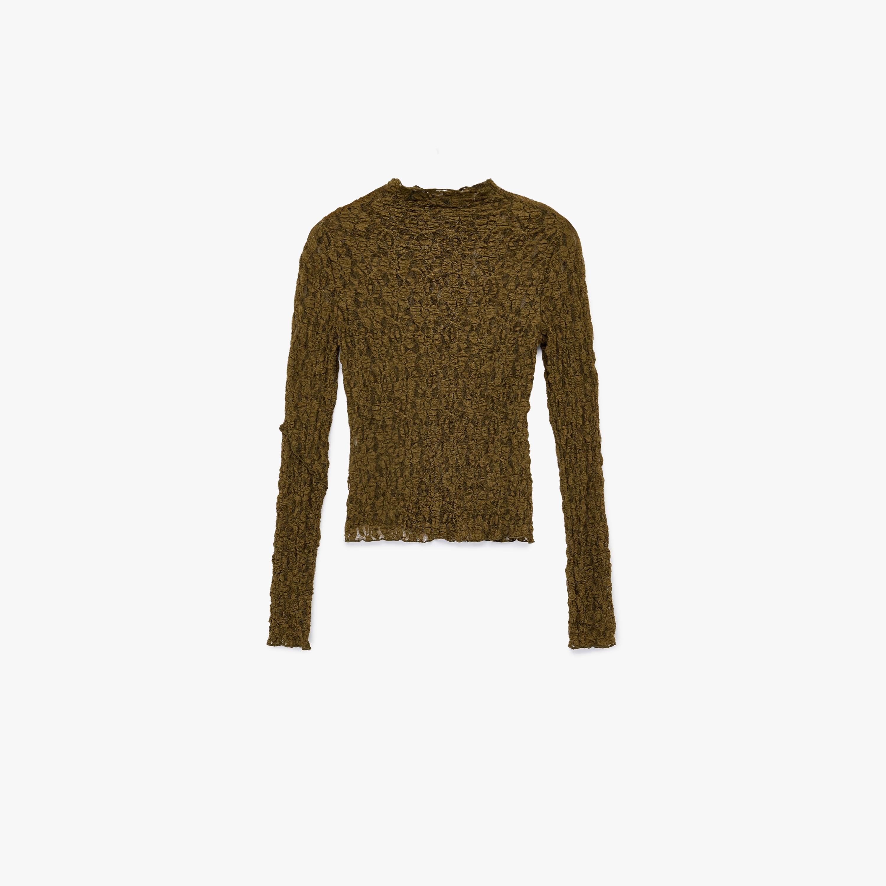 توب نسائي بمظهر مجعد وياقة عالية بلون زيتوني من كوتون-women-clothing-shirtsandblouses-blouses-image-5