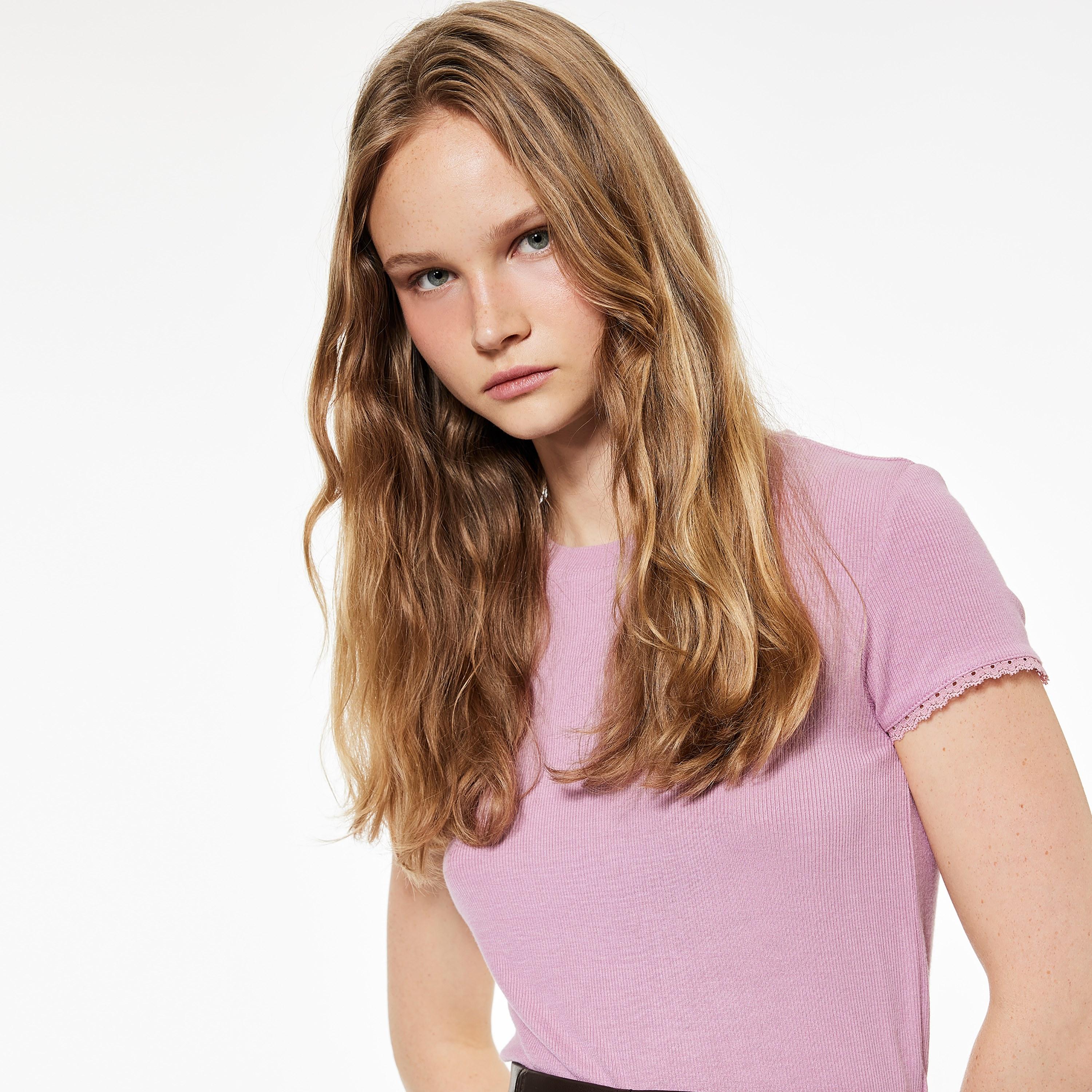 تي شيرت نسائي من كوتون - وردي-women-clothing-tshirts-image-3