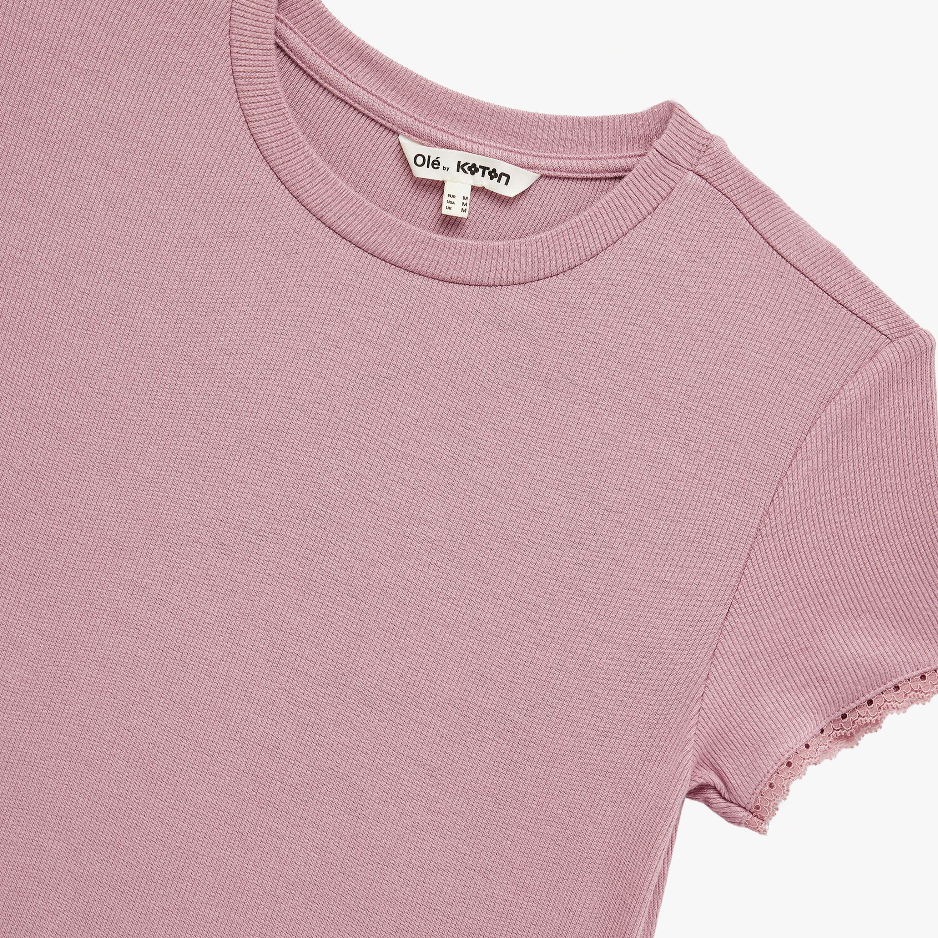 تي شيرت نسائي من كوتون - وردي-women-clothing-tshirts-image-6