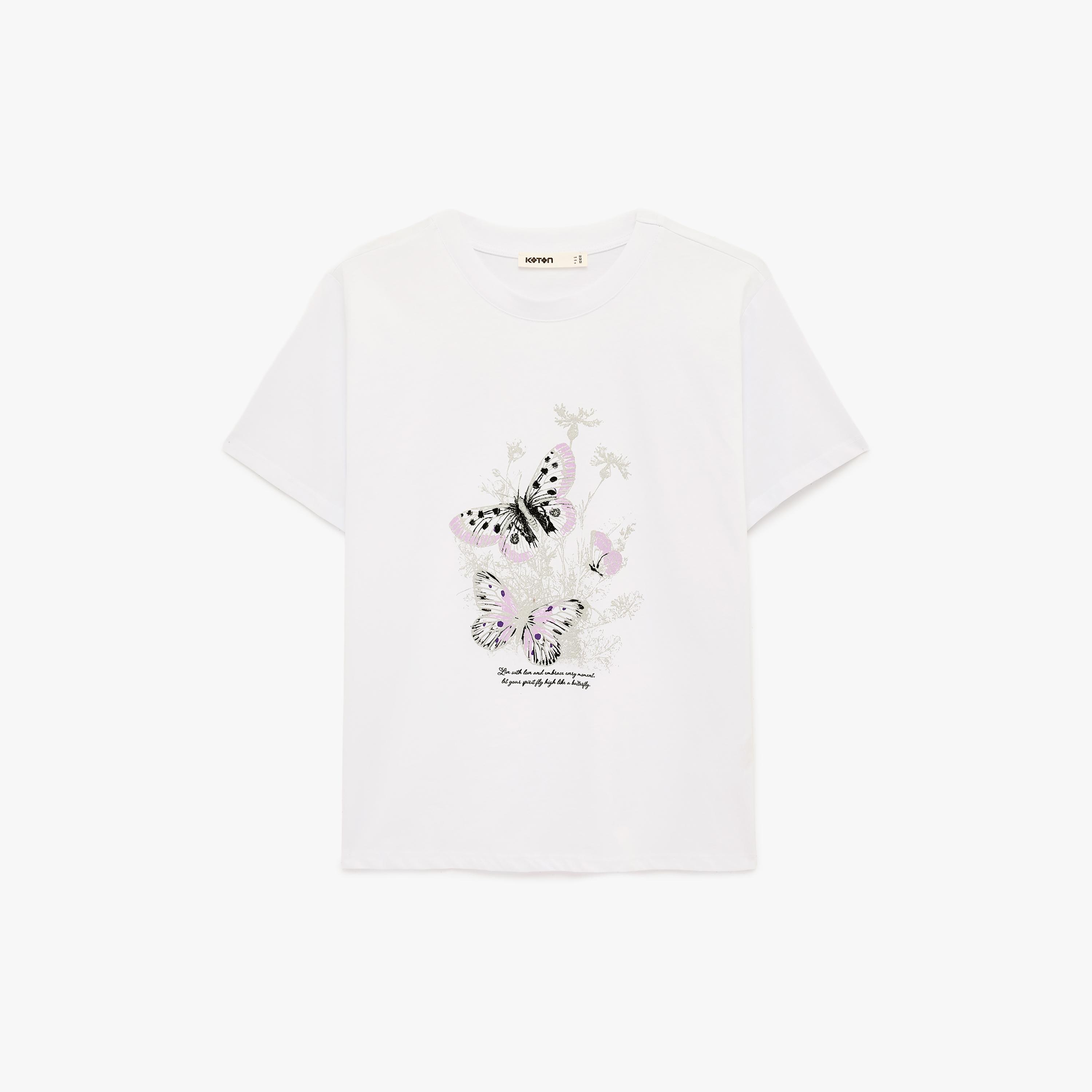 تيشيرت قطني نسائي بطبعة "غرافيك" لفراشة بلون أبيض من كوتون-women-clothing-tshirts-image-3