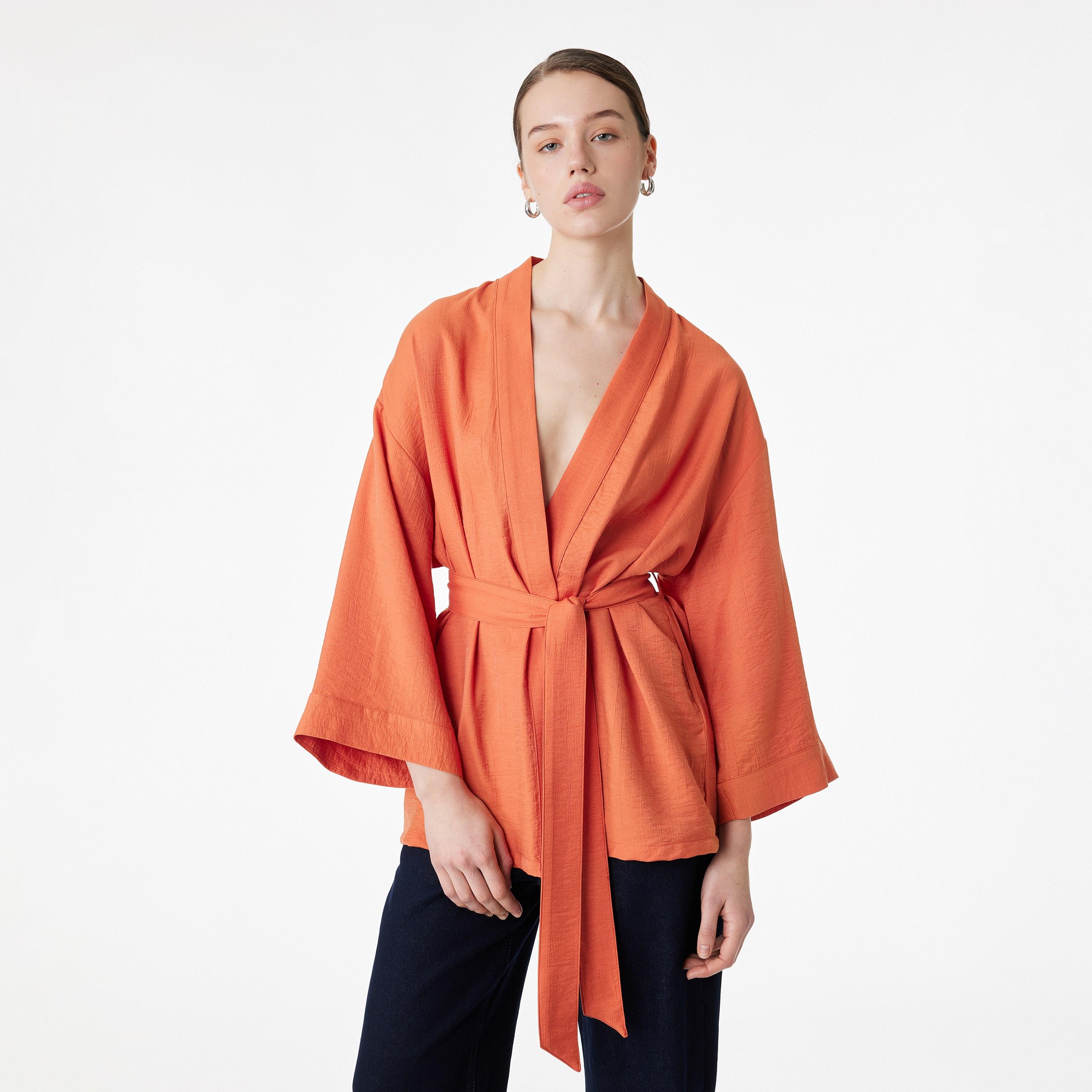 كيمونو نسائي من قماش بارز وياقة شال من كوتون-women-clothing-shirtsandblouses-blouses-image-1