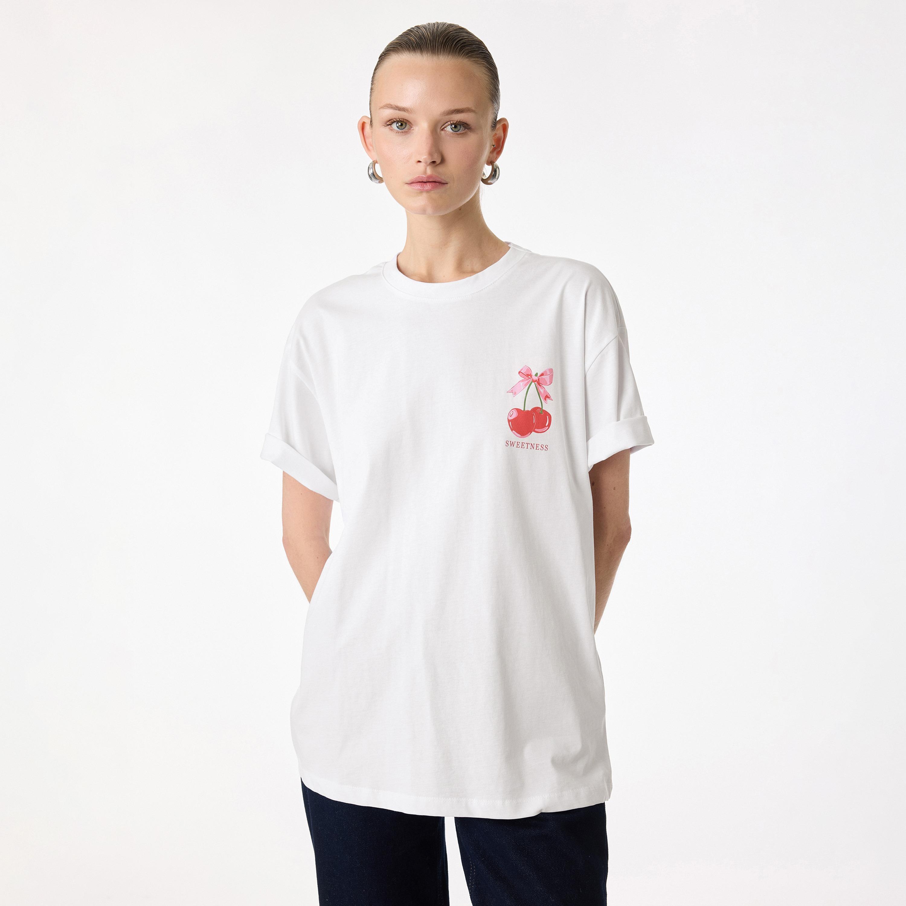 تيشيرت قطني نسائي بطبعة "غرافيك" الكرز بلون أبيض من كوتون-women-clothing-tshirts-image-1