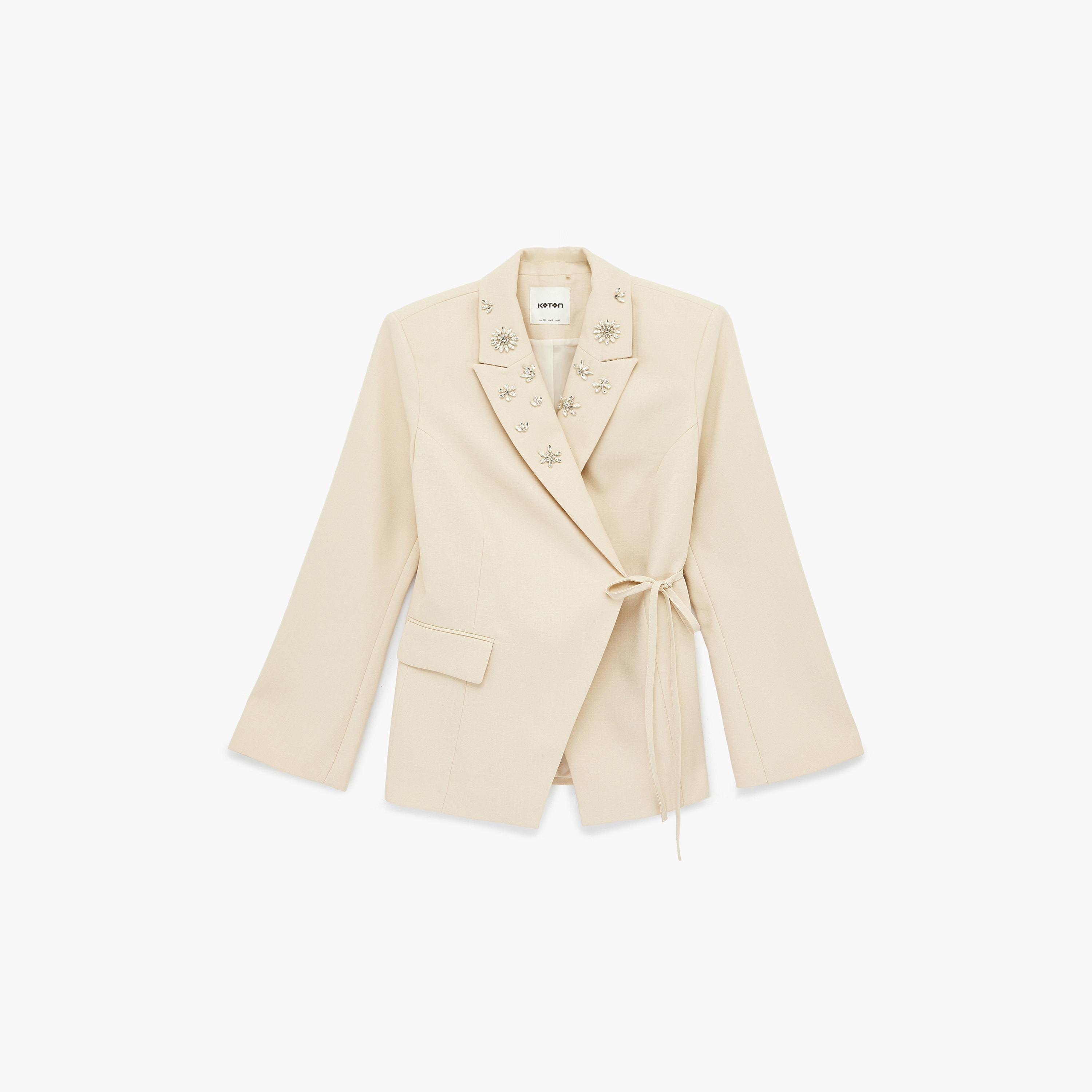 KOTON Beige Crystal Detailed Lapel Collar Women's Single Breasted Blazer-women-clothing-coatsandjackets-blazers-image-3