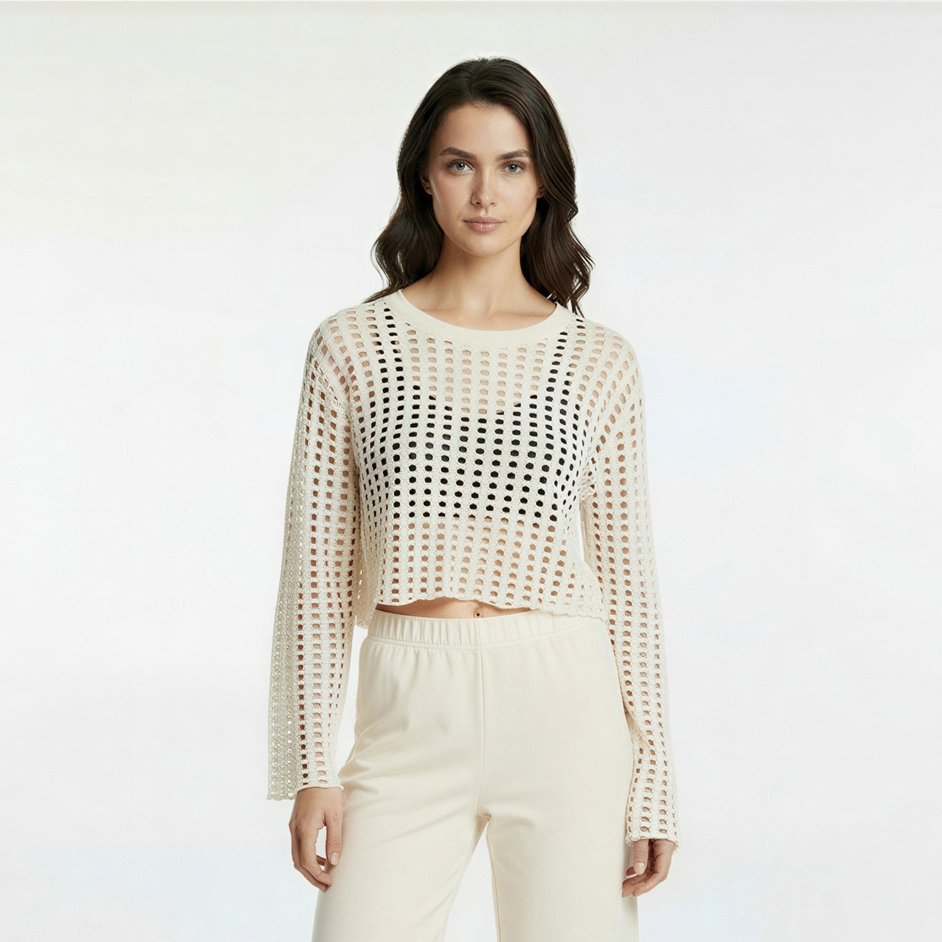 بلوزة "كروب توب" نسائية بتصميم "ليزر كات" بلون أوف وايت من كوتون-women-clothing-shirtsandblouses-blouses-image-1