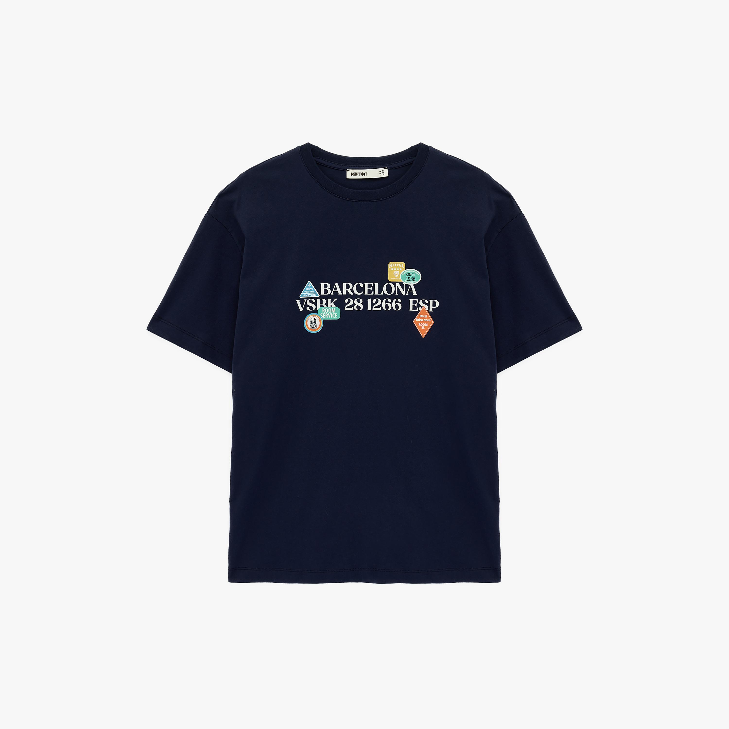 تيشيرت قطني نسائي بطبعة "غرافيك" نصية بلون كحلي من كوتون-women-clothing-tshirts-image-3