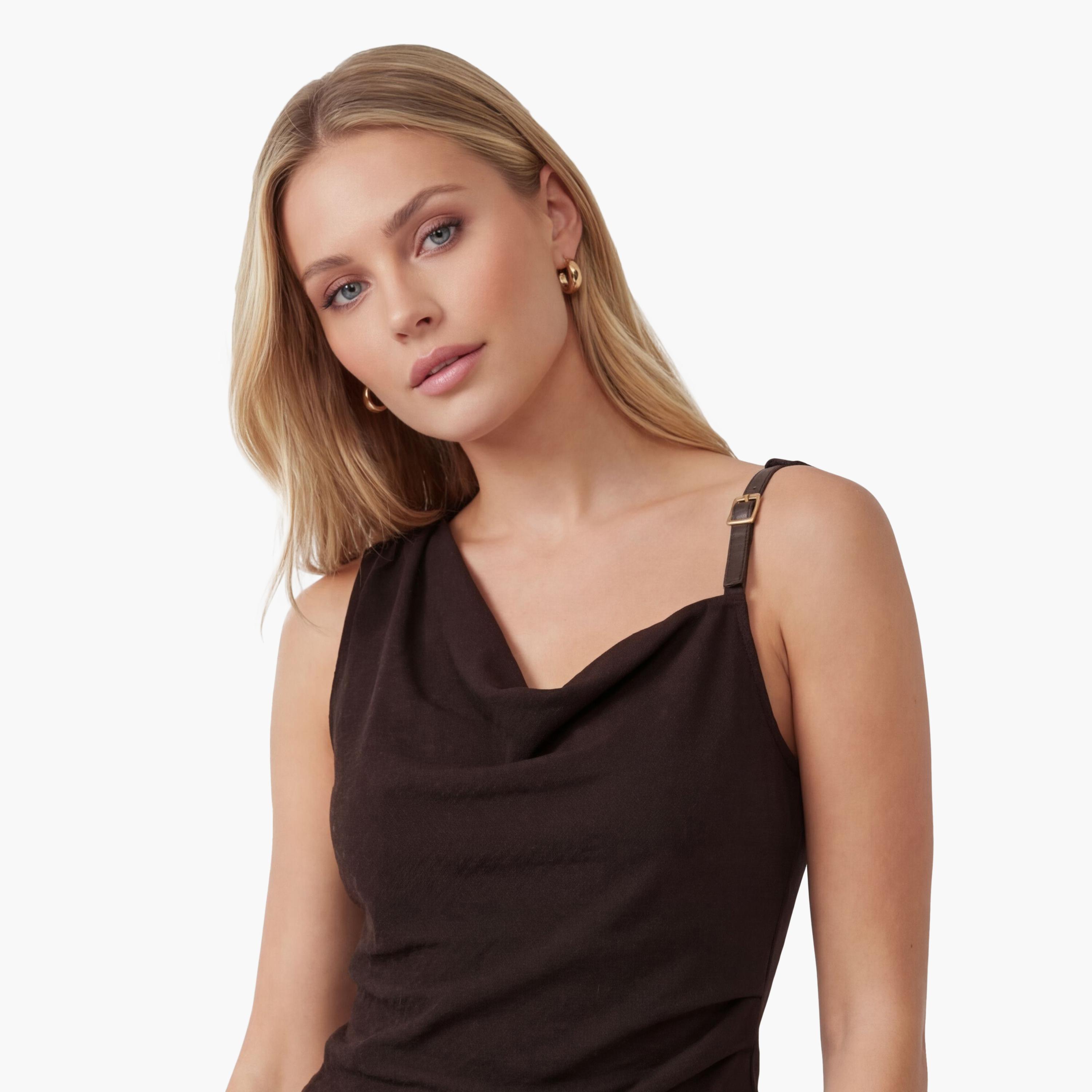 بلوزة نسائية بياقة "كاول نيك" منسدلة وتصميم "تيكستشرد" بارز بلون بني من كوتون-women-clothing-shirtsandblouses-blouses-image-5