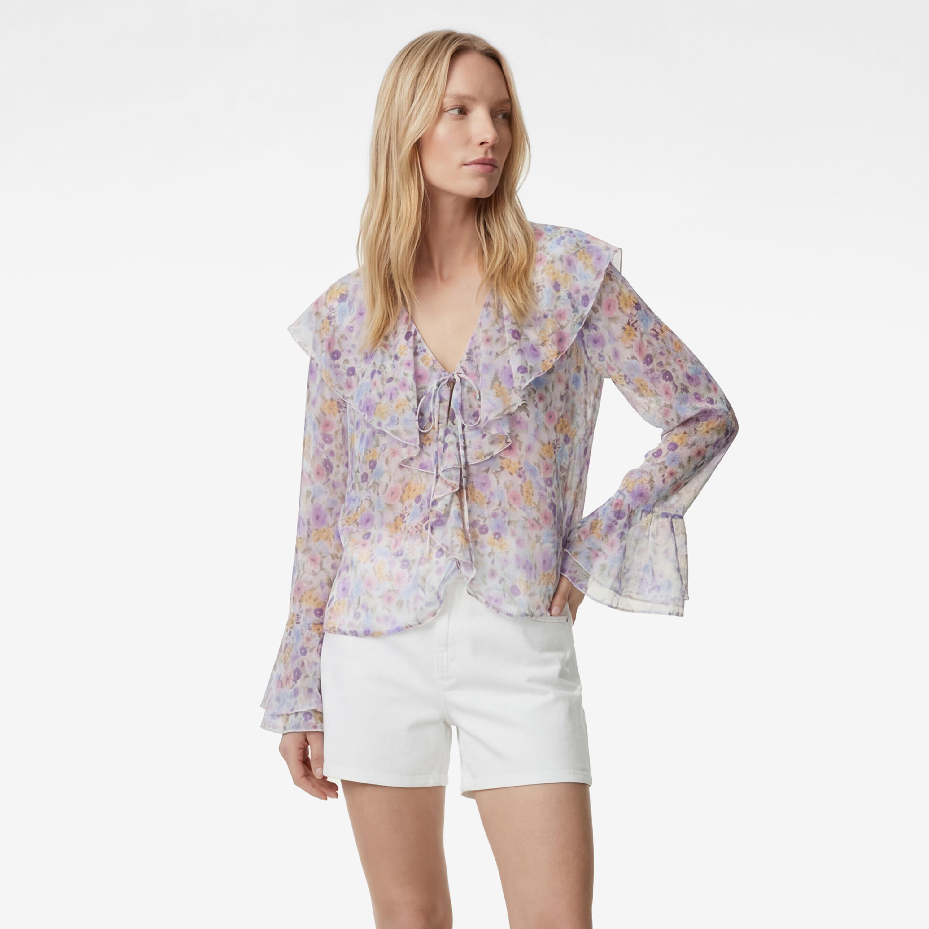 بلوزة نسائية بأكمام "بيل" جرس وطبعة "فلورال" زهور متعددة الألوان من كوتون-women-clothing-shirtsandblouses-blouses-image-1