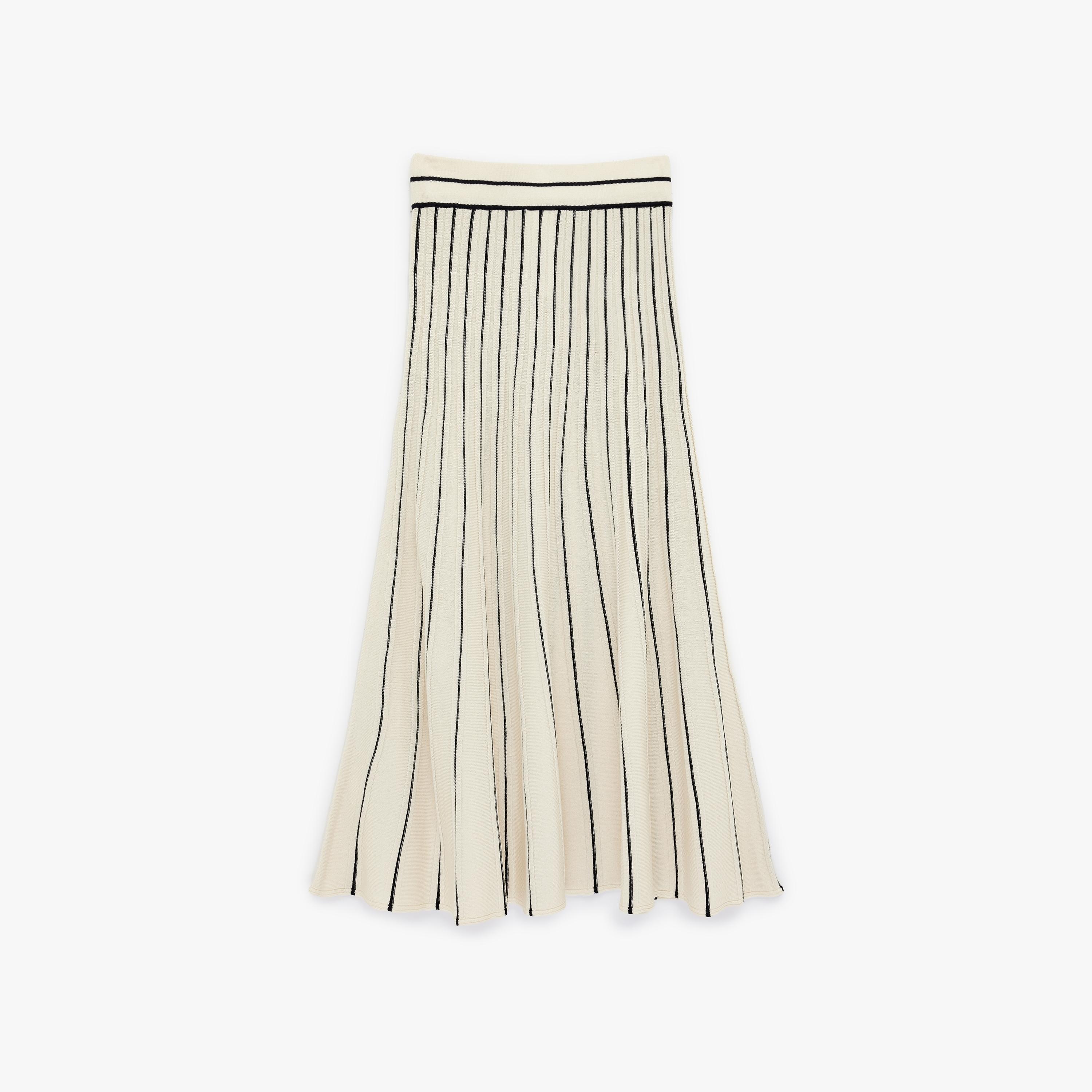تنورة ماكسي نسائية بقصة كلوش من قماش الأكريليك المخطط بلون بيج من كوتون-women-clothing-bottoms-skirts-image-4
