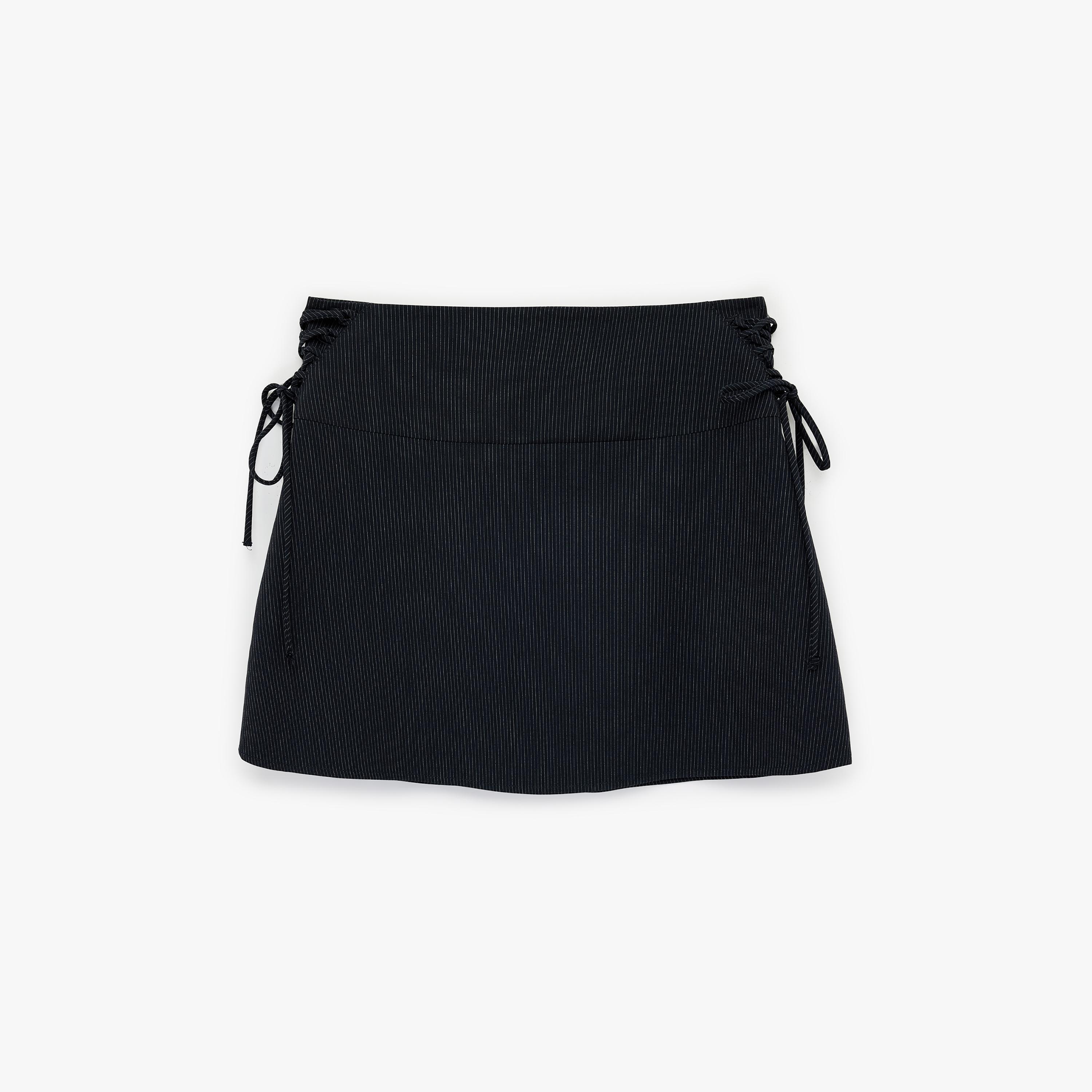 تنورة ميني نسائية قصة "ايه-لاين" بتصميم مخطط بلون كحلي من كوتون-women-clothing-bottoms-skirts-image-4