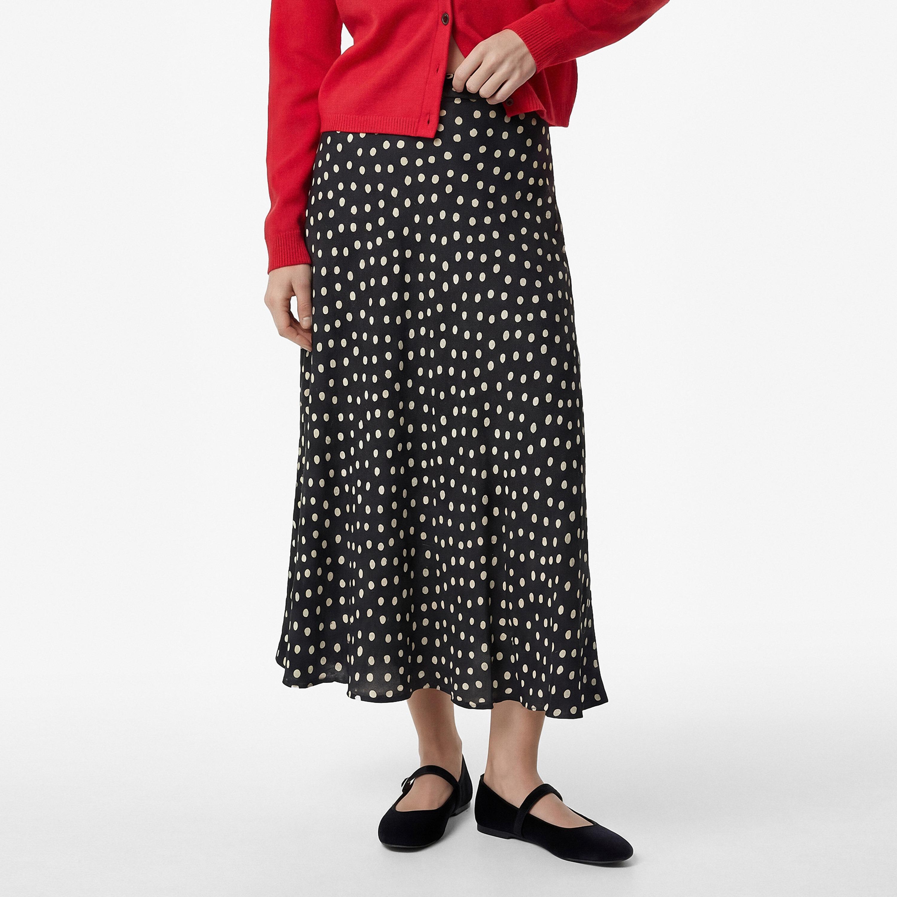 تنورة ميدي نسائية قصة "ايه-لاين" بنقشة منقطة (بولكا دوت) سوداء من كوتون-women-clothing-bottoms-skirts-image-1