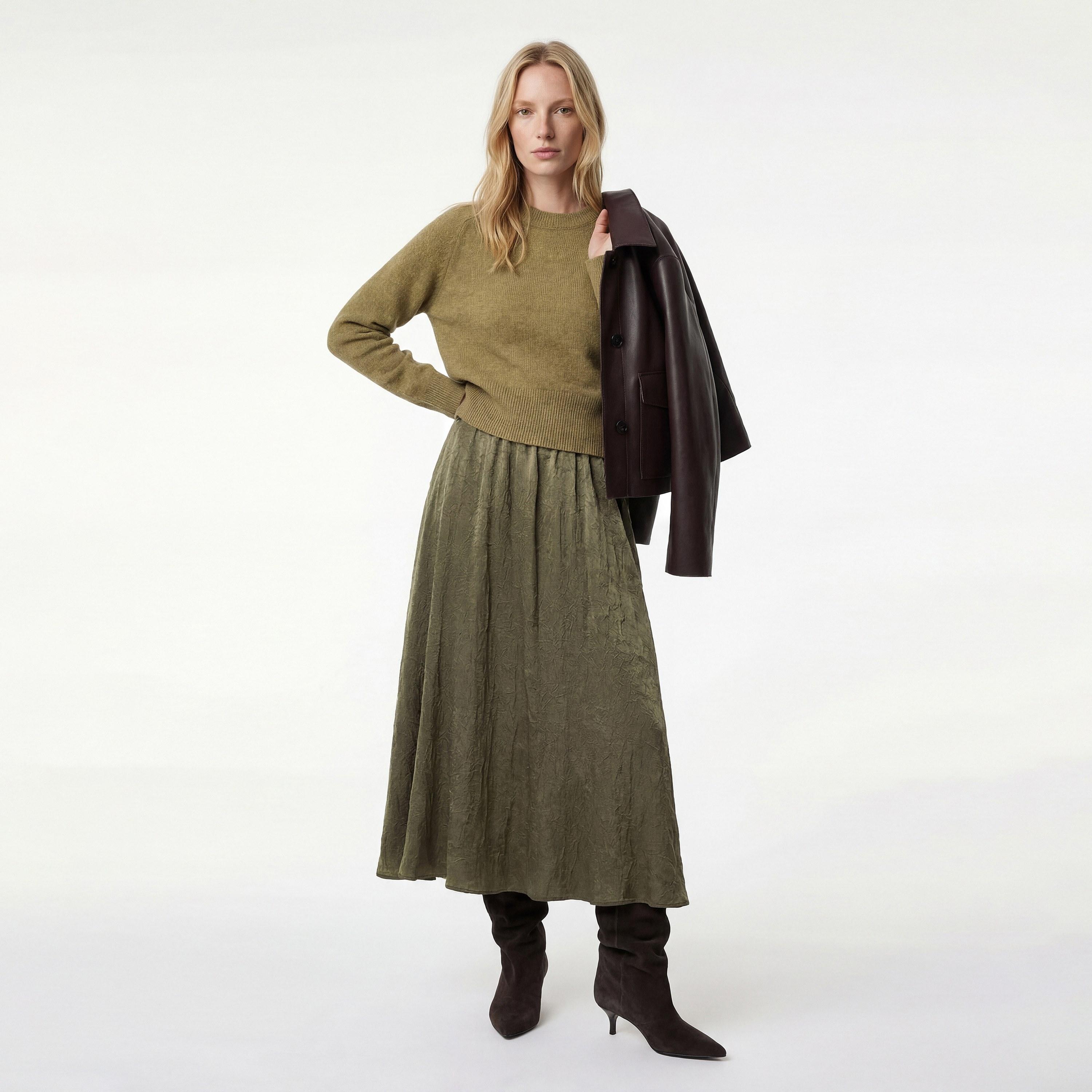 تنورة ميدي نسائية بقصة كلوش من قماش مجعد بلون أخضر من كوتون-women-clothing-bottoms-skirts-image-2