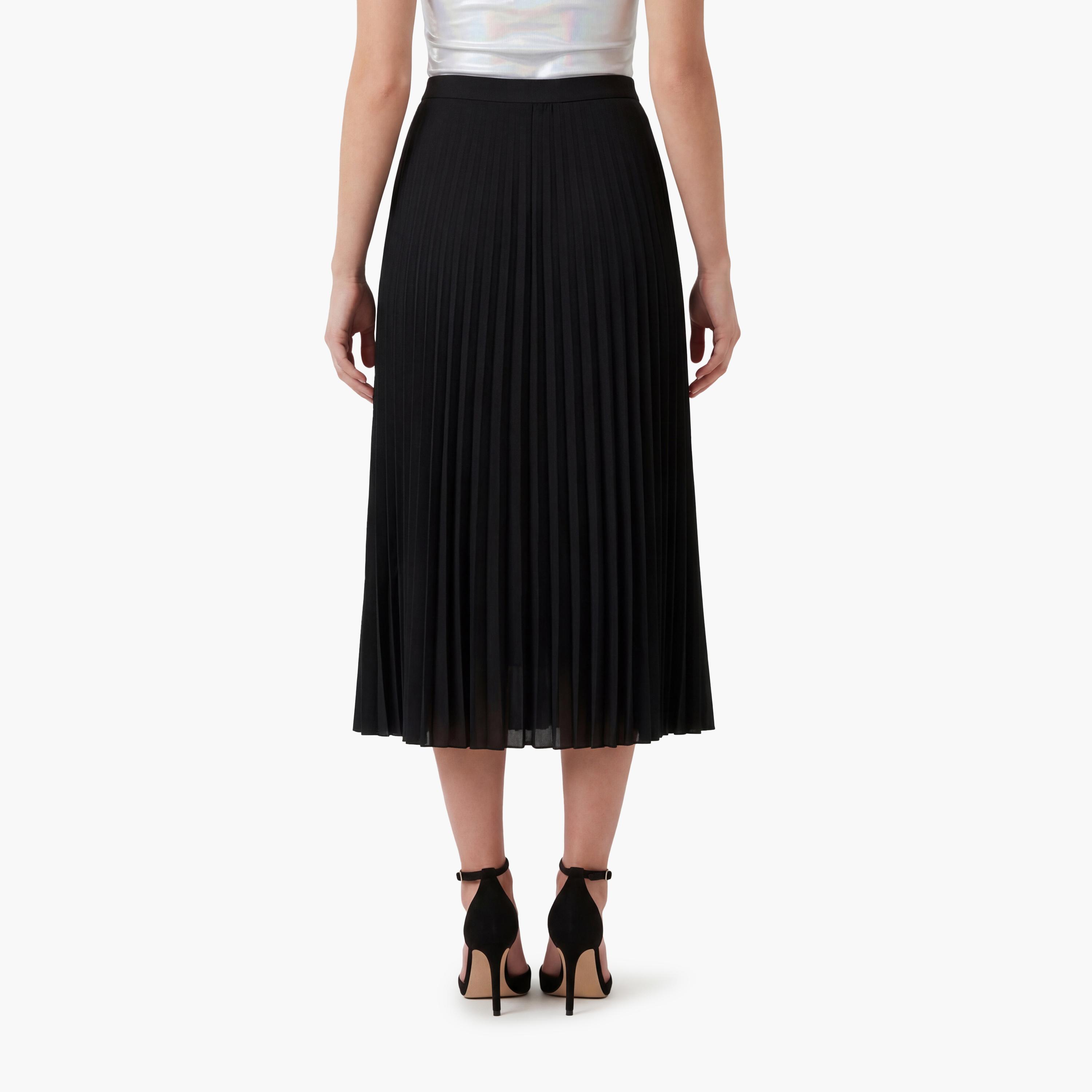 تنورة ماكسي نسائية مكسرة (بليسيه) قصة "ايه-لاين" بلون أسود من كوتون-women-clothing-bottoms-skirts-image-4