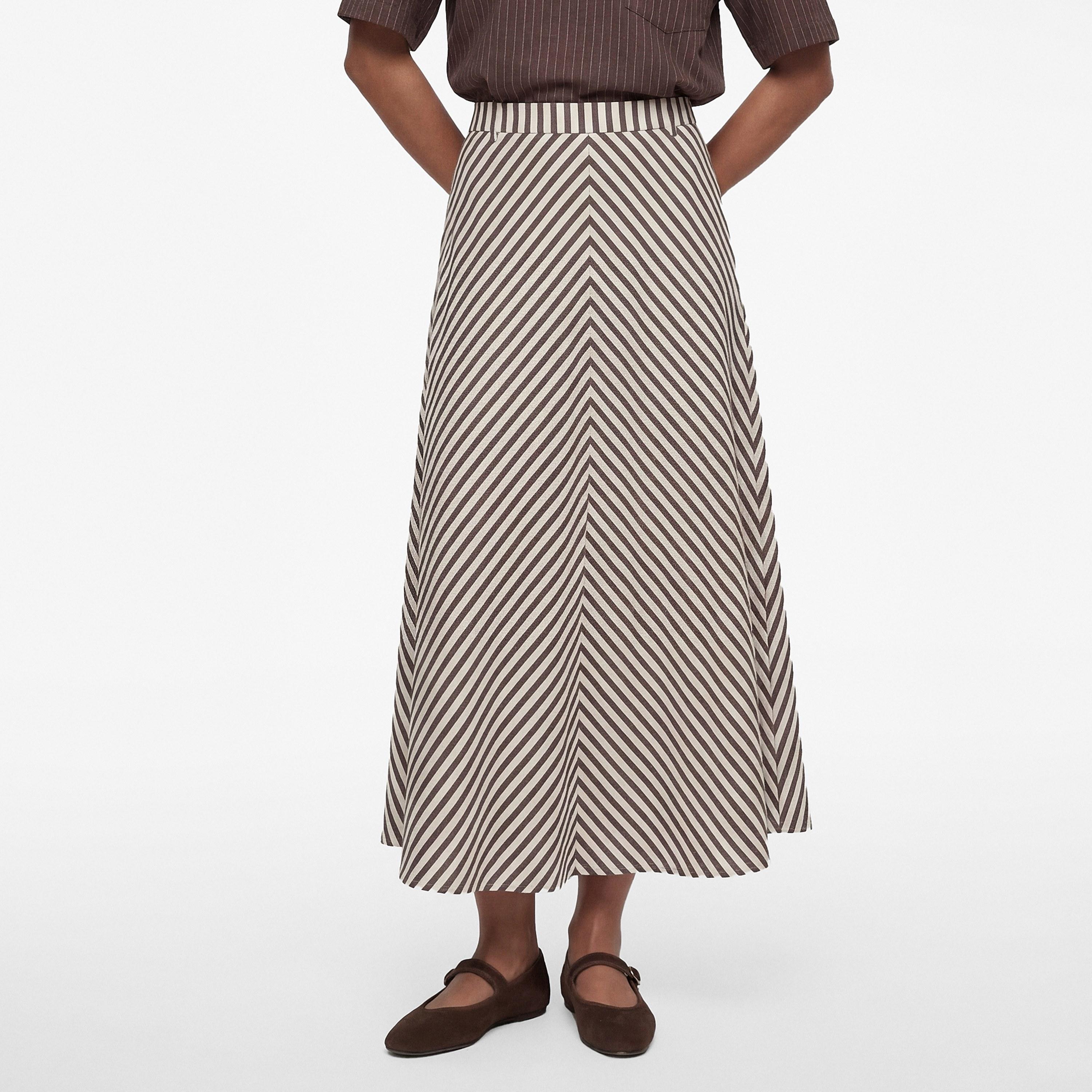تنورة ماكسي نسائية قصة "ايه-لاين" بتصميم مخطط بلون بني من كوتون-women-clothing-bottoms-skirts-image-1
