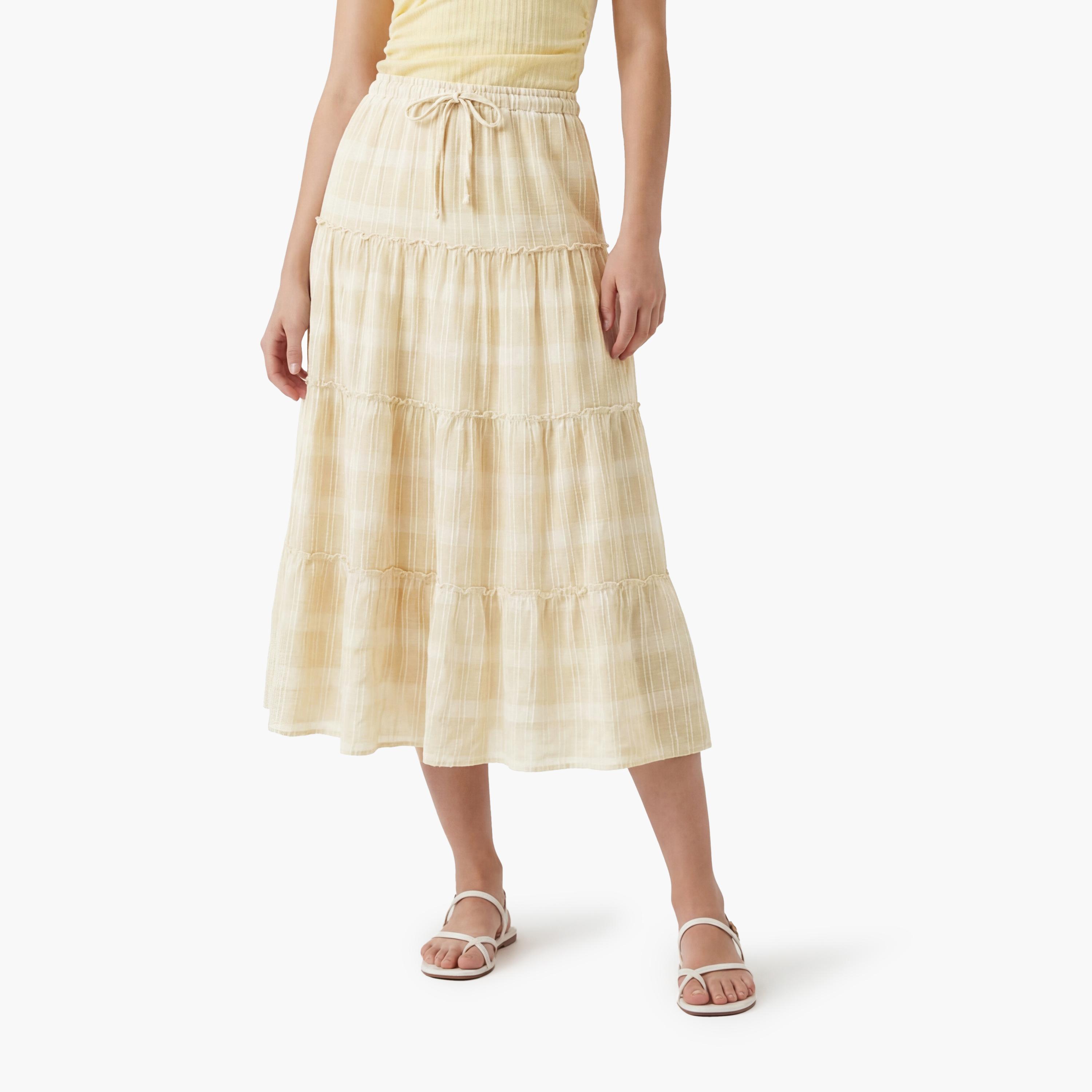 تنورة ميدي نسائية بتصميم طبقات ومخططة بلون بيج من كوتون-women-clothing-bottoms-skirts-image-1