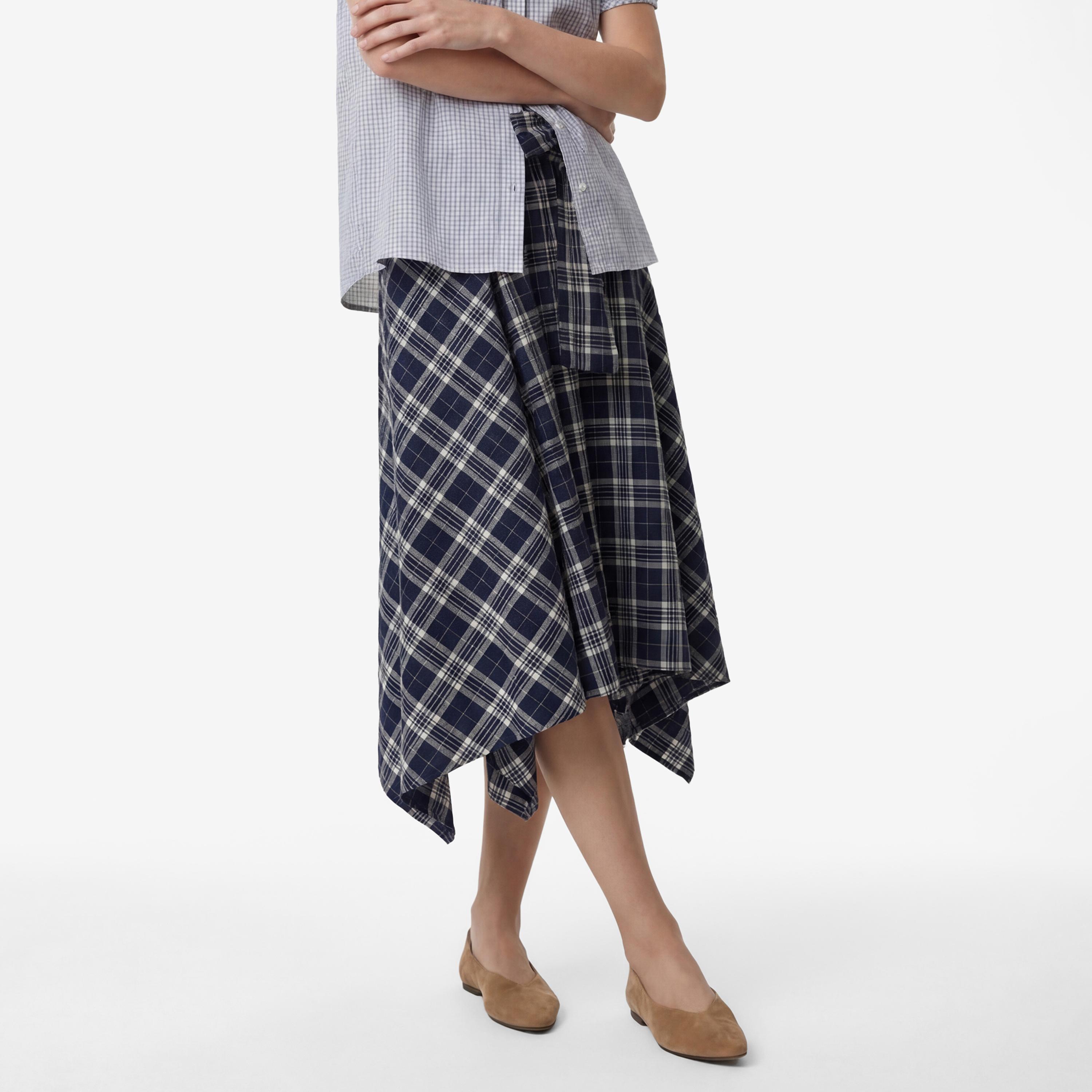 تنورة ميدي نسائية بتصميم غير متماثل ومربعات بلون كحلي من كوتون-women-clothing-bottoms-skirts-image-1