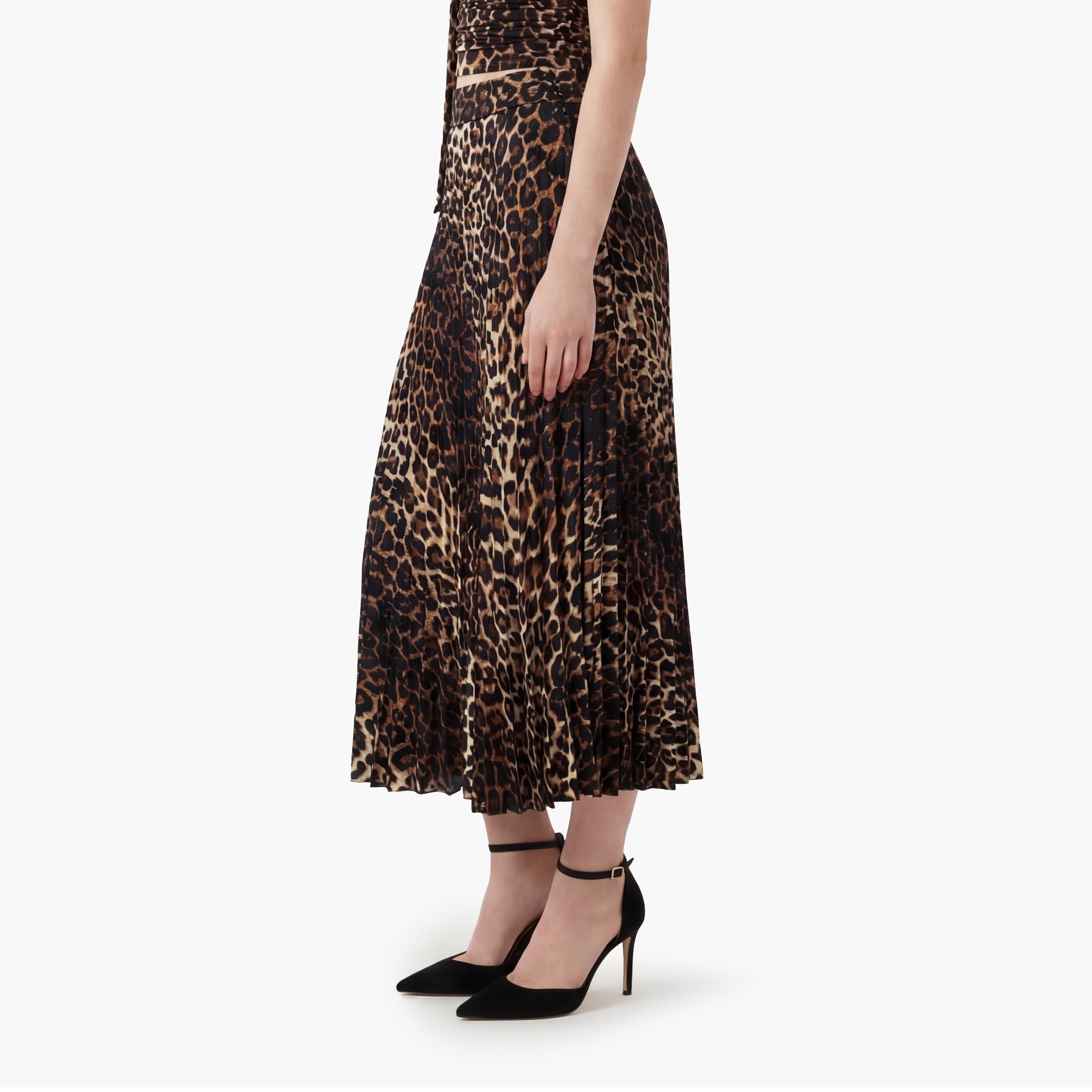 تنورة ميدي نسائية مكسرة قصة "ايه-لاين" بطبعة جلد الفهد من كوتون-women-clothing-bottoms-skirts-image-3
