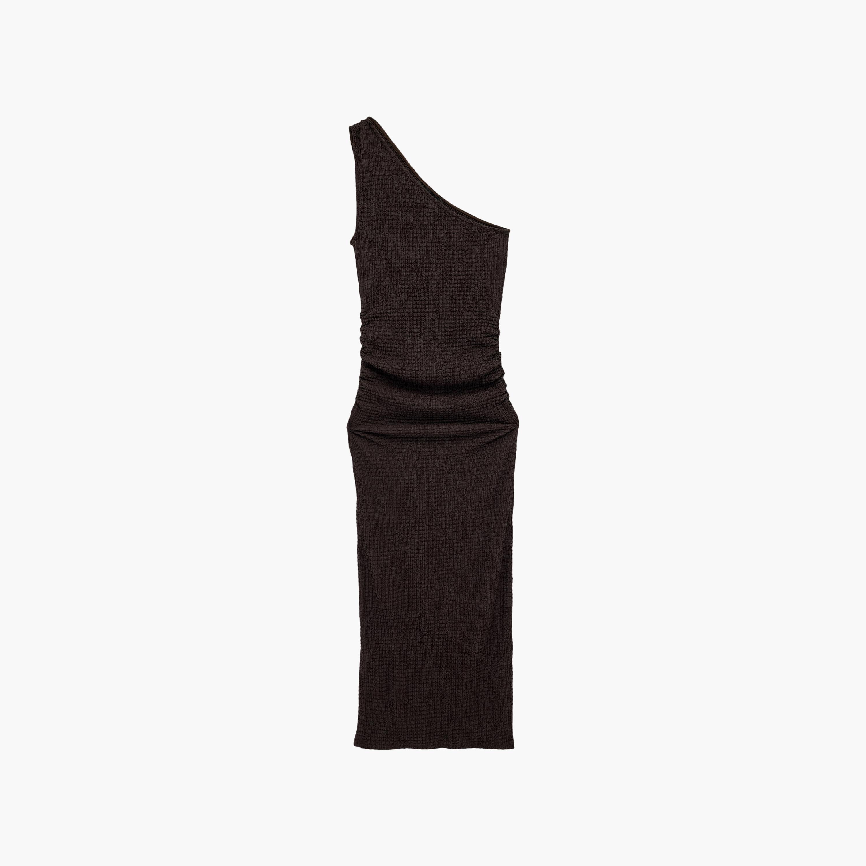 فستان ميدي نسائي "بودي كون" بلون بني وتصميم "كرينكلد" بكتف واحد من كوتون-women-clothing-dresses-image-3