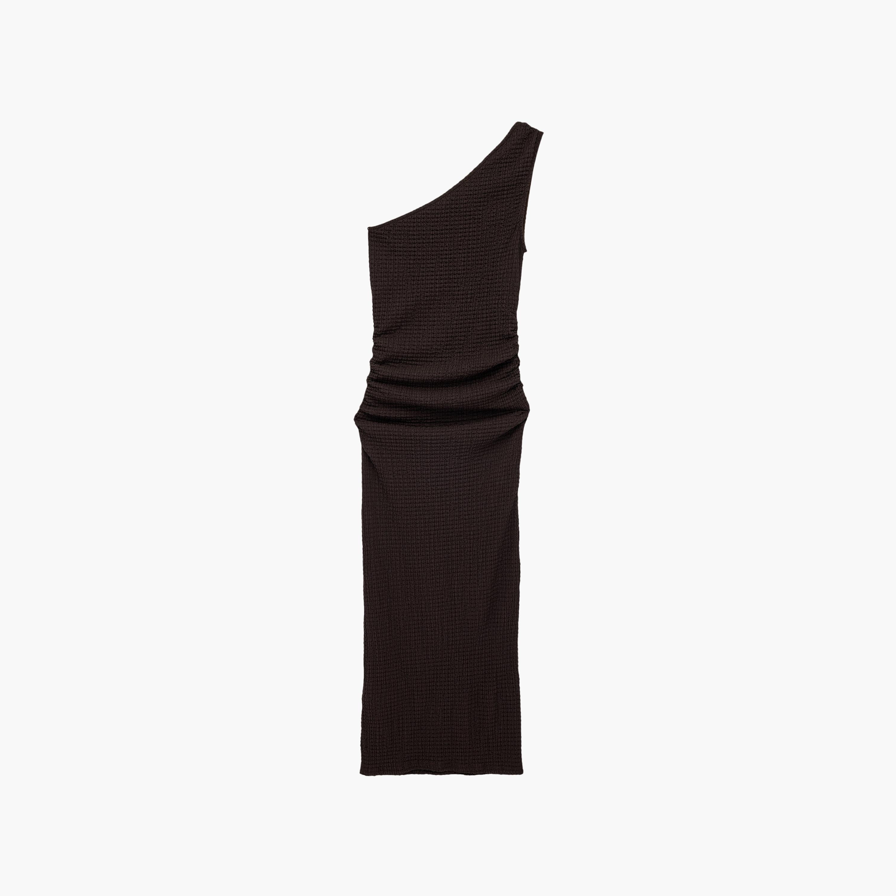 فستان ميدي نسائي "بودي كون" بلون بني وتصميم "كرينكلد" بكتف واحد من كوتون-women-clothing-dresses-image-4