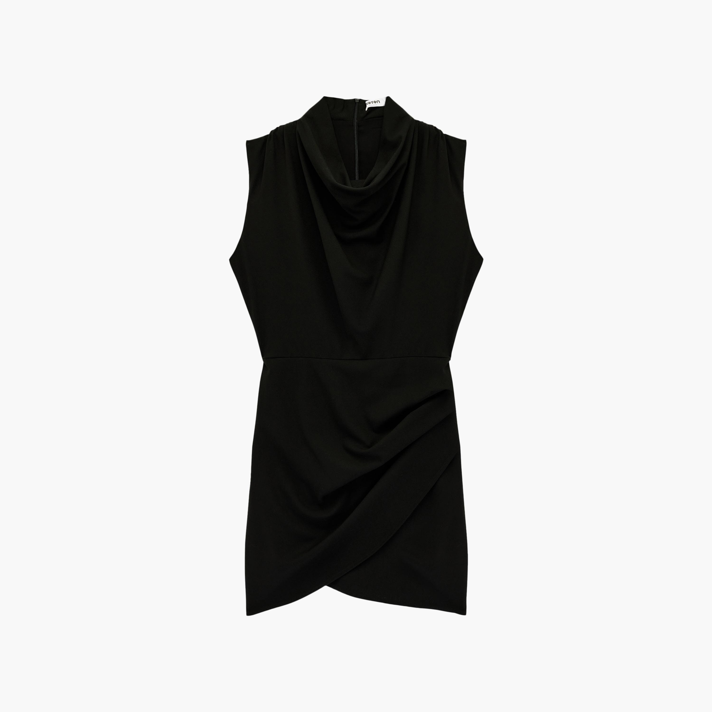 فستان ميني نسائي "لف" بياقة "كاول نيك" منسدلة بلون أسود من كوتون-women-clothing-dresses-image-3