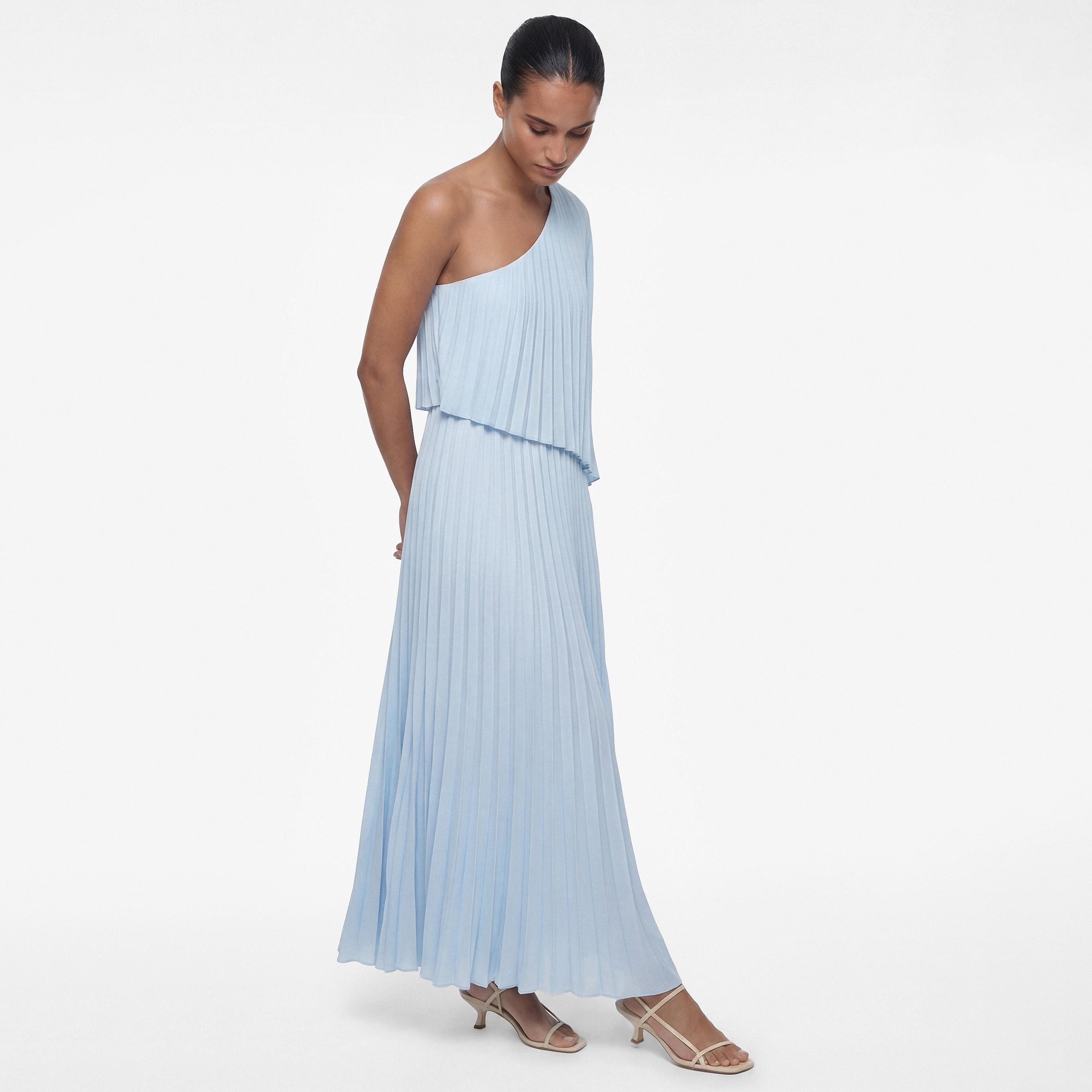 فستان ماكسي نسائي "كولوم" بكسرات "بلاتيد" وكتف واحد بلون سماوي من كوتون-women-clothing-dresses-image-2