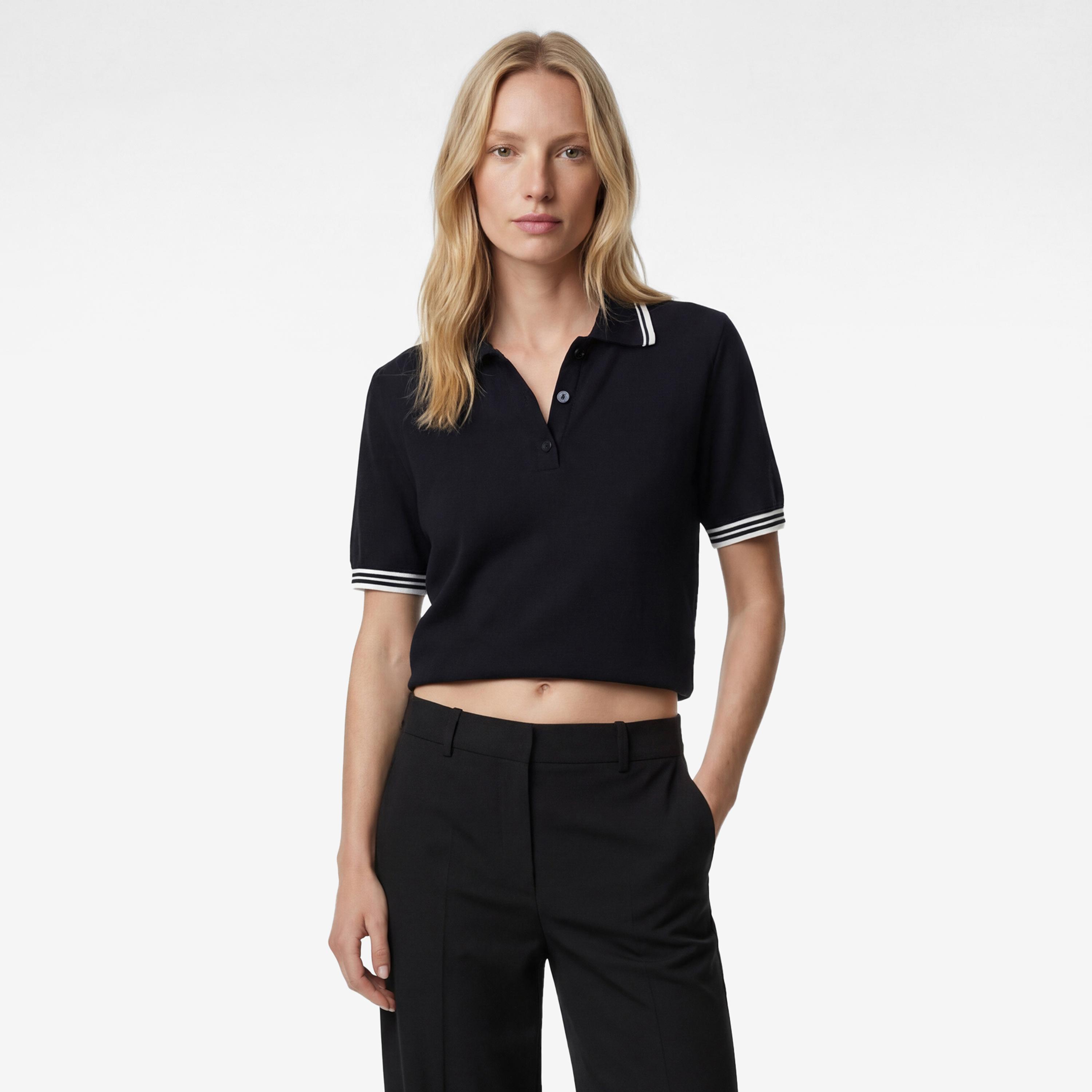 تيشيرت بولو محبوك بياقة وتفاصيل خطوط للنساء من كوتون-women-clothing-tshirts-image-1