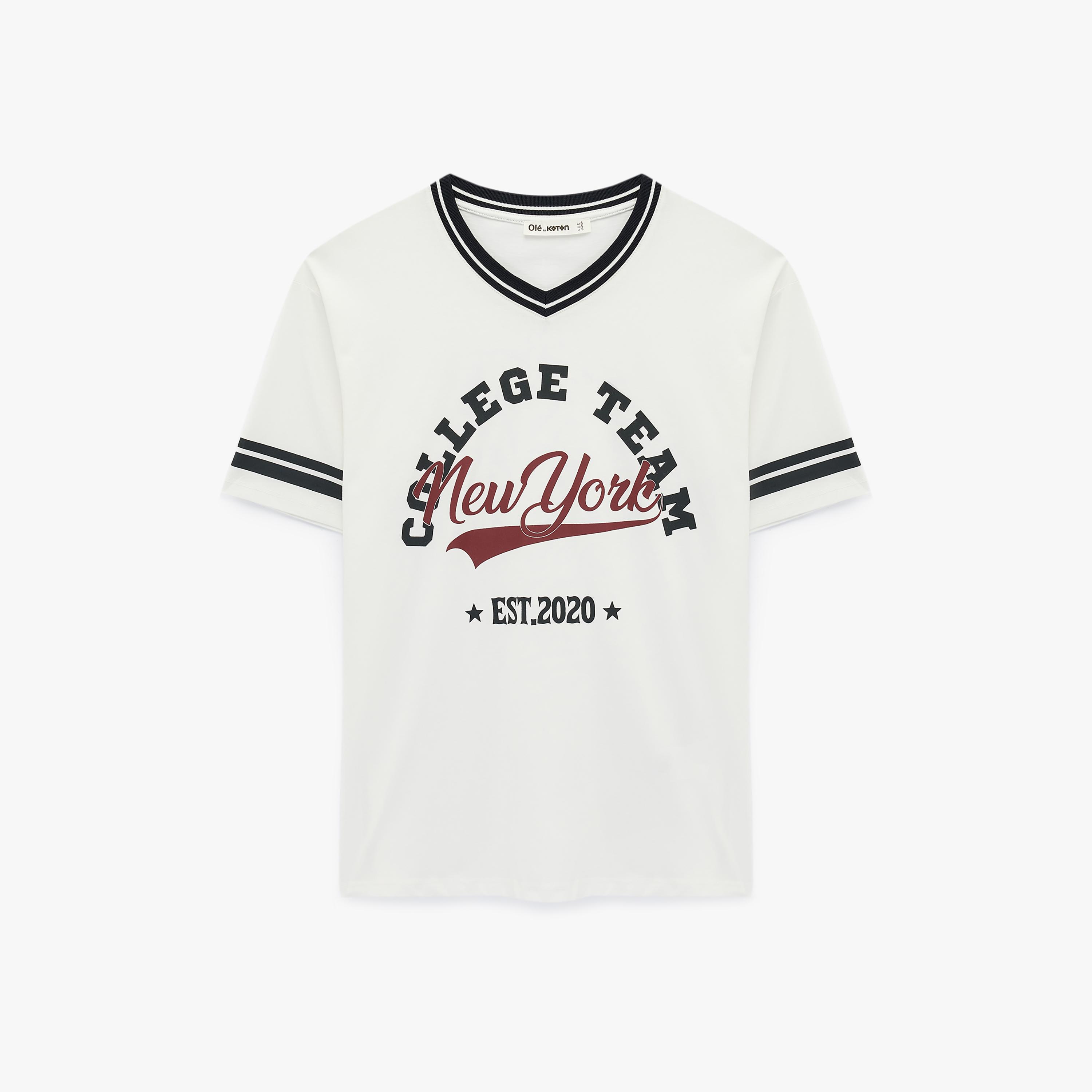 تي شيرت نسائي قطني بطبعة جرافيكية باللون الأبيض من كوتون-women-clothing-tshirts-image-4