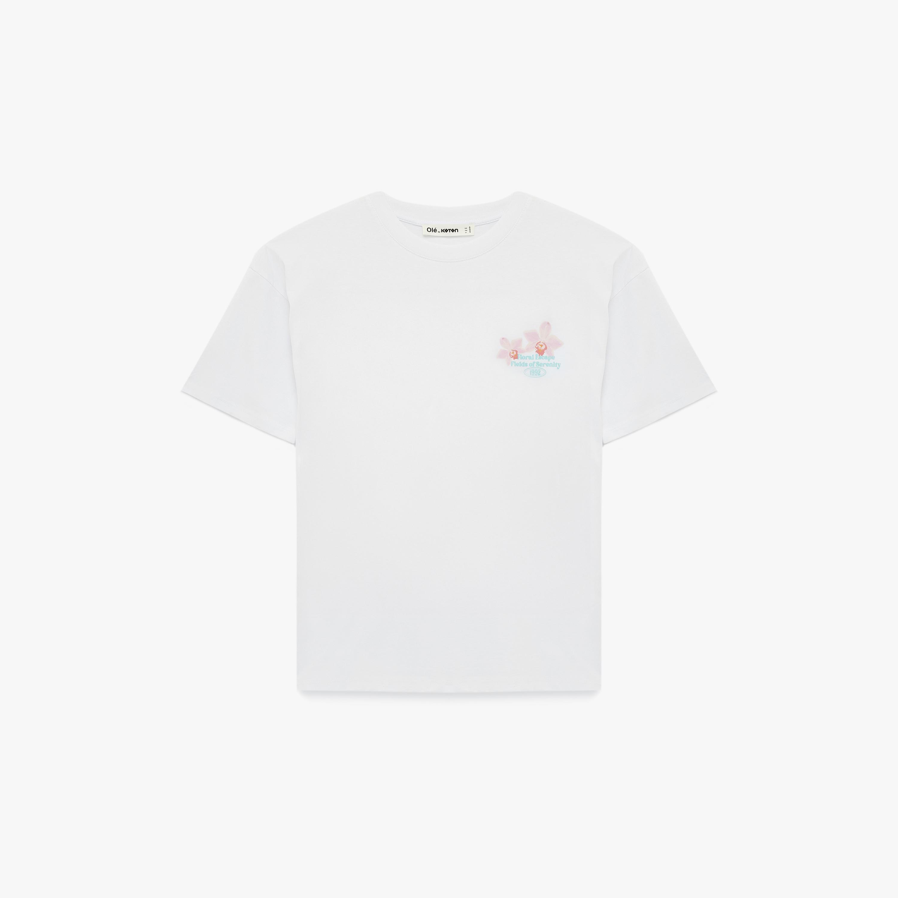تيشيرت قطني نسائي بطبعة "غرافيك" الزهور بلون أبيض من كوتون-women-clothing-tshirts-image-3
