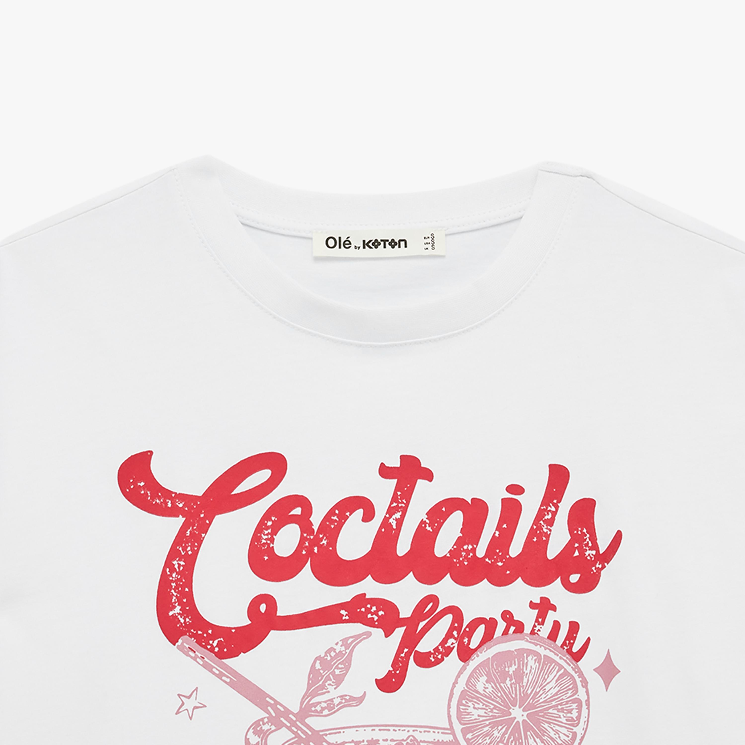 تيشيرت قطني نسائي بطبعة "غرافيك" لمشروب بلون أبيض من كوتون-women-clothing-tshirts-image-6