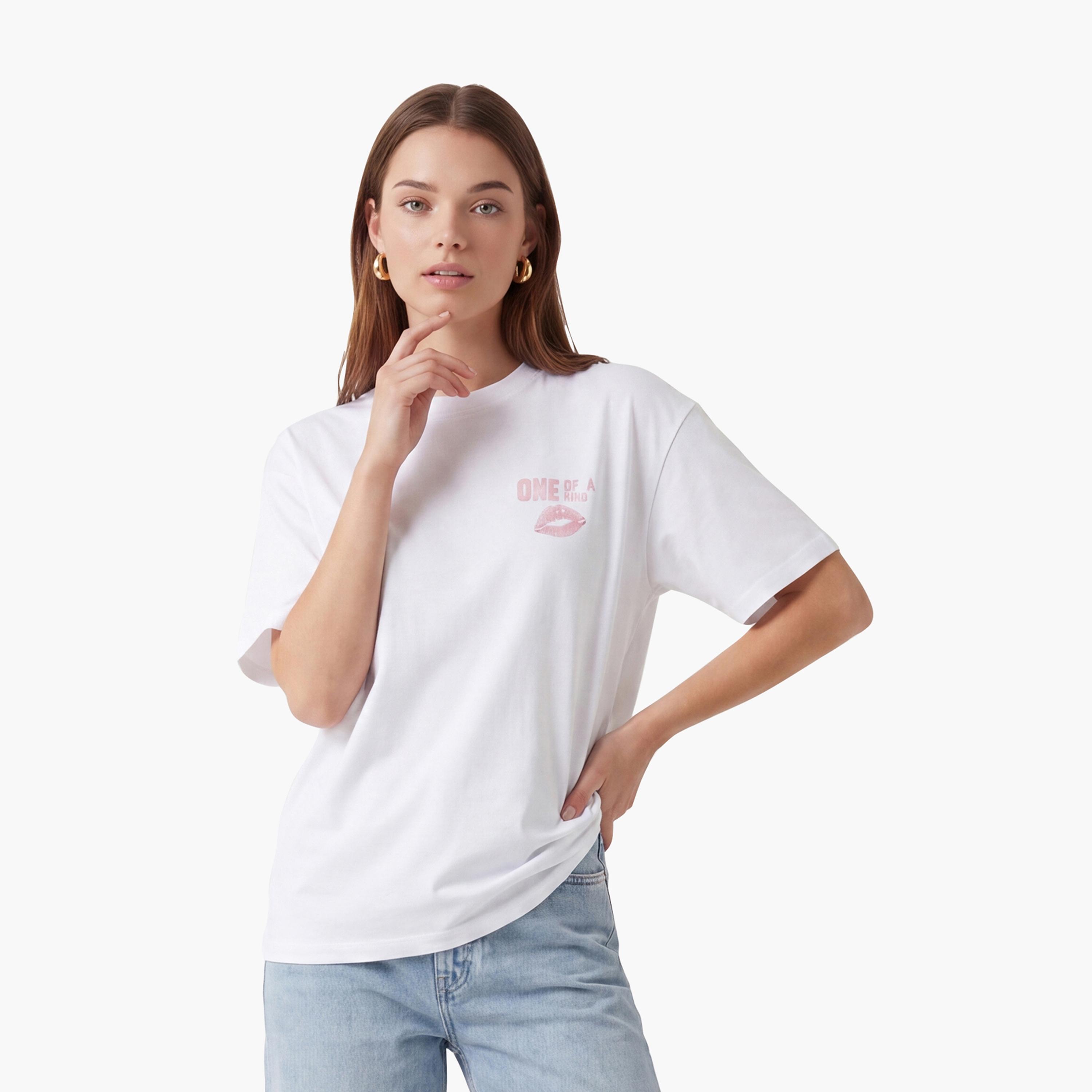تيشيرت قطني نسائي بطبعة نصية بلون أبيض من كوتون-women-clothing-tshirts-image-1