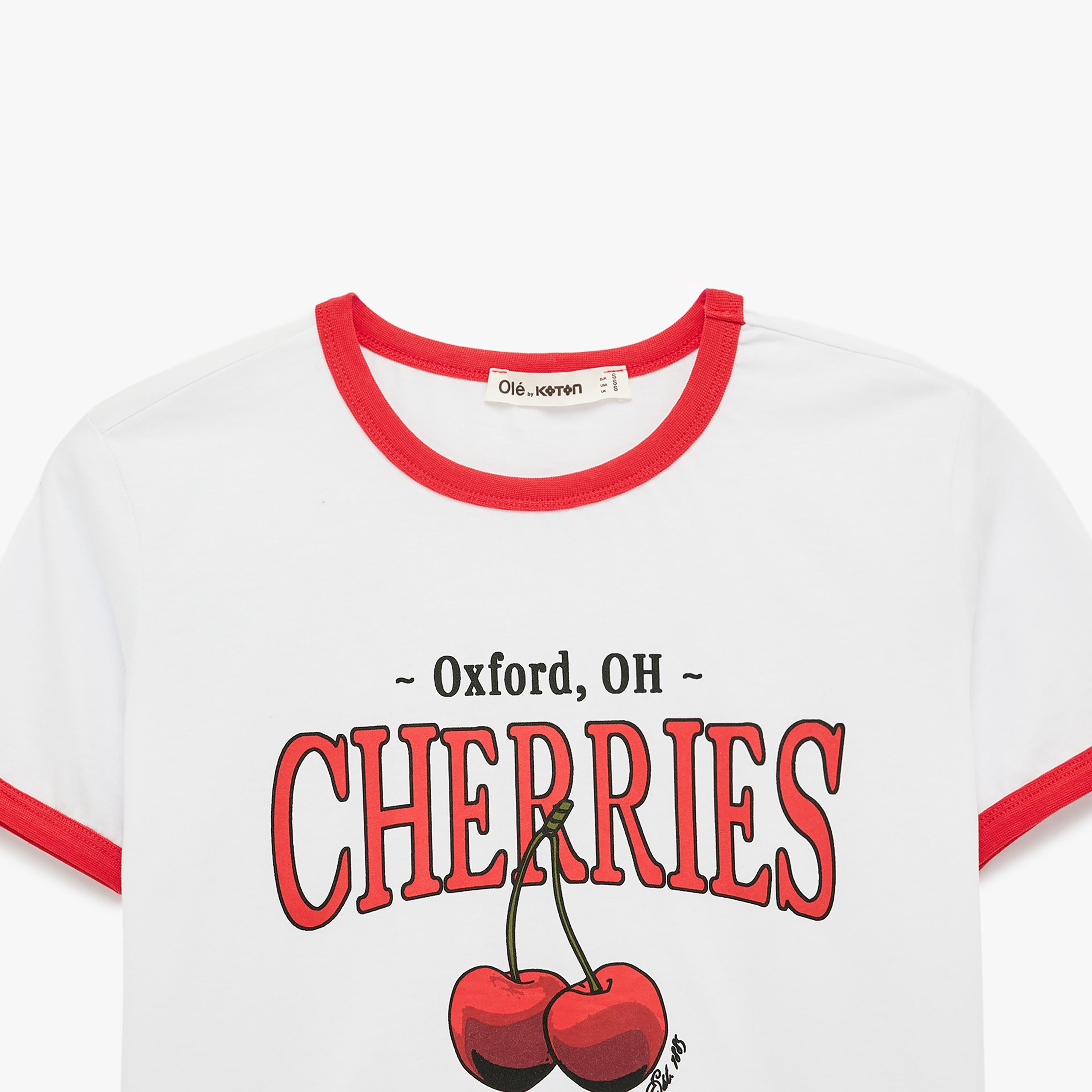 تيشيرت قطني نسائي بطبعة "غرافيك" الكرز بلون أبيض من كوتون-women-clothing-tshirts-image-5
