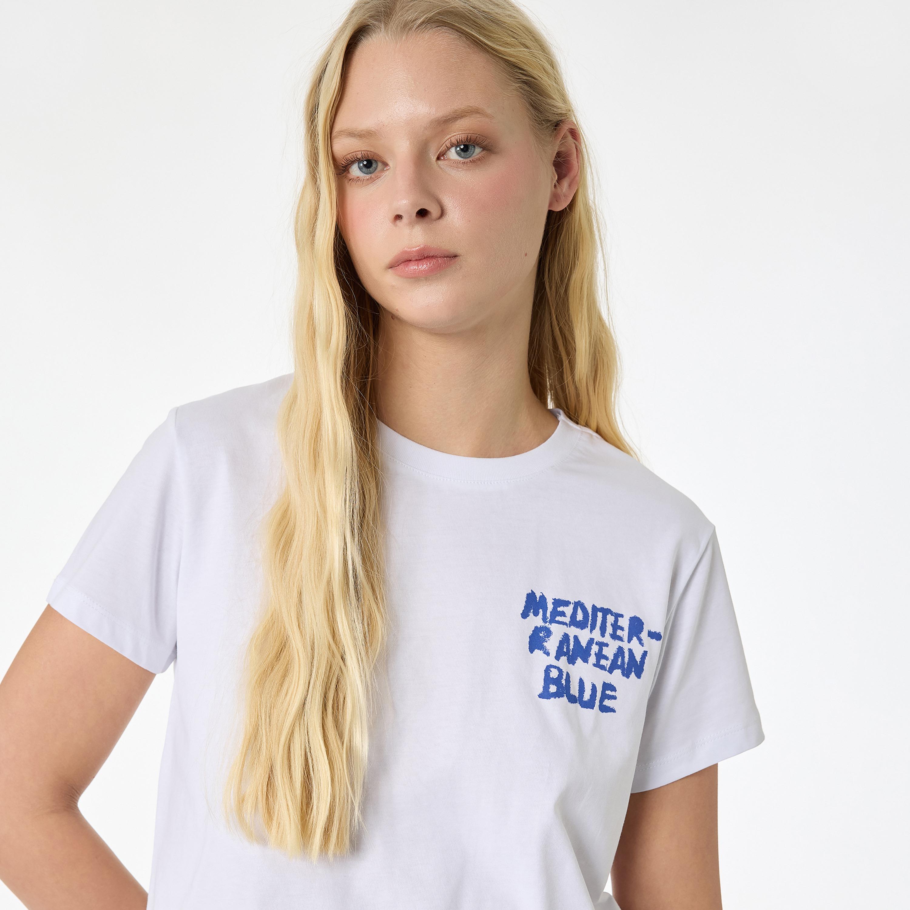 تيشيرت قطني نسائي بطبعة "غرافيك" لأصداف البحر بلون أبيض من كوتون-women-clothing-tshirts-image-3