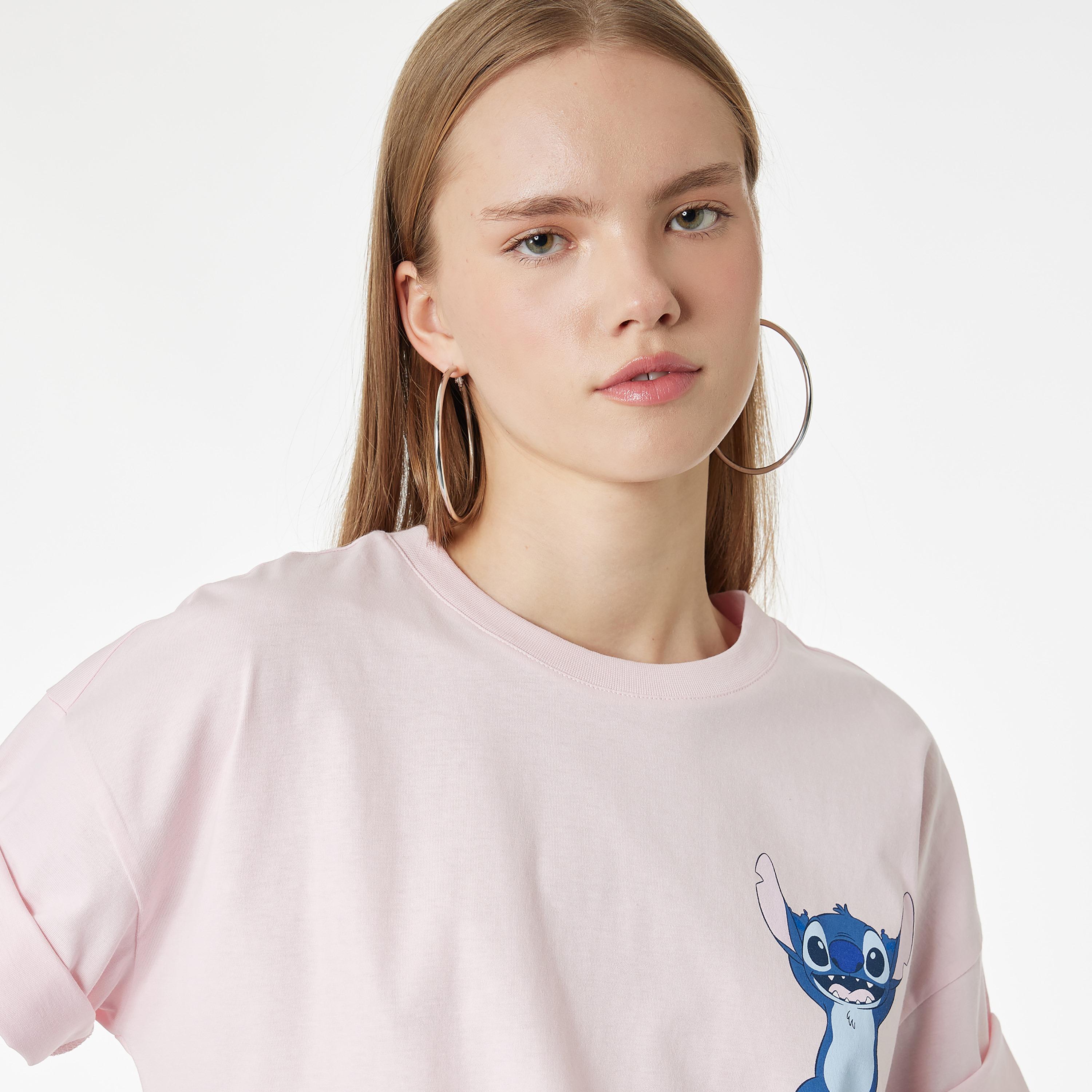 تيشيرت قطني نسائي بطبعة "غرافيك ستيتش" بلون وردي من كوتون-women-clothing-tshirts-image-3