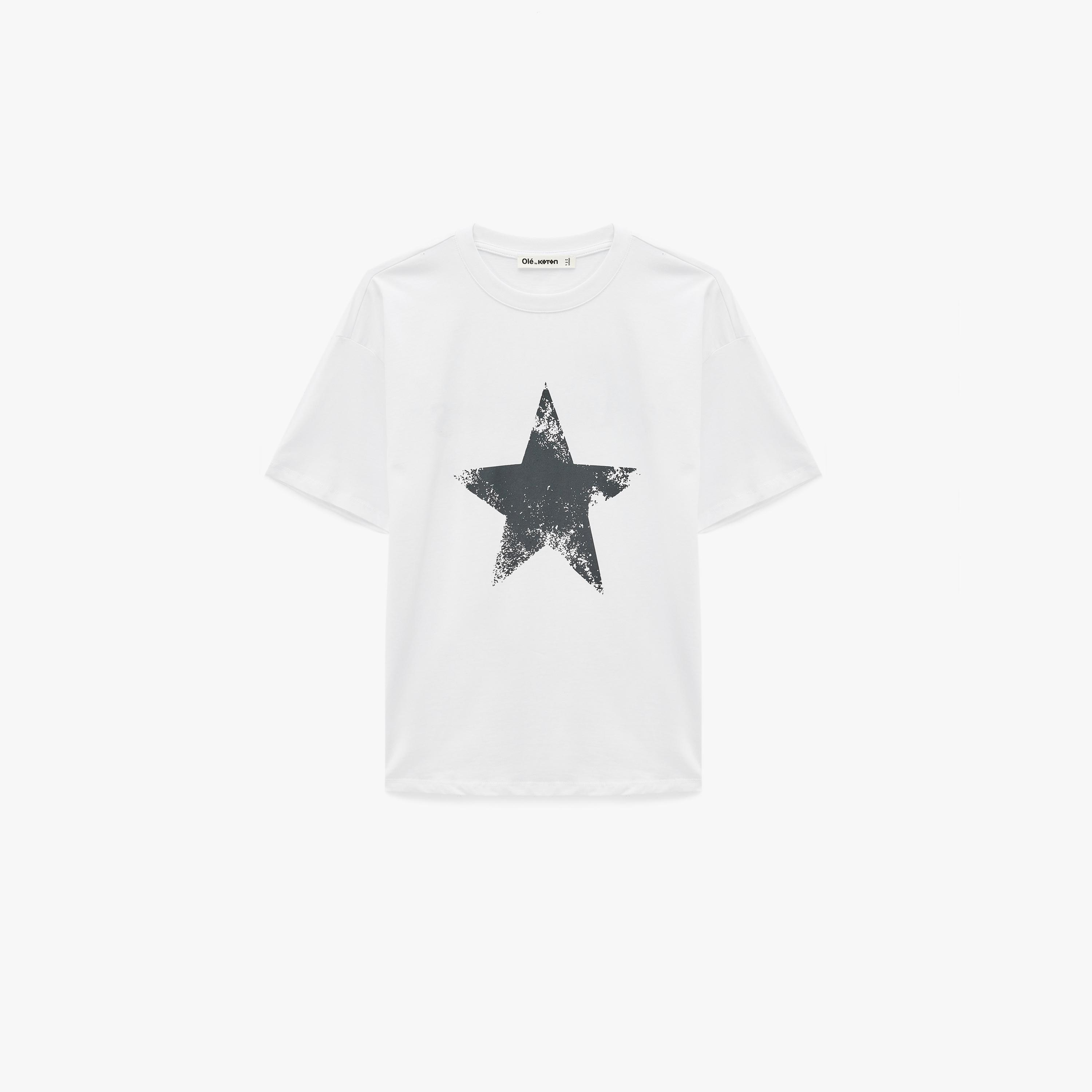تيشرت قطن نسائي بطبعة نجوم غرافيك وأكمام منسدلة بلون أبيض من كوتون-women-clothing-tshirts-image-4