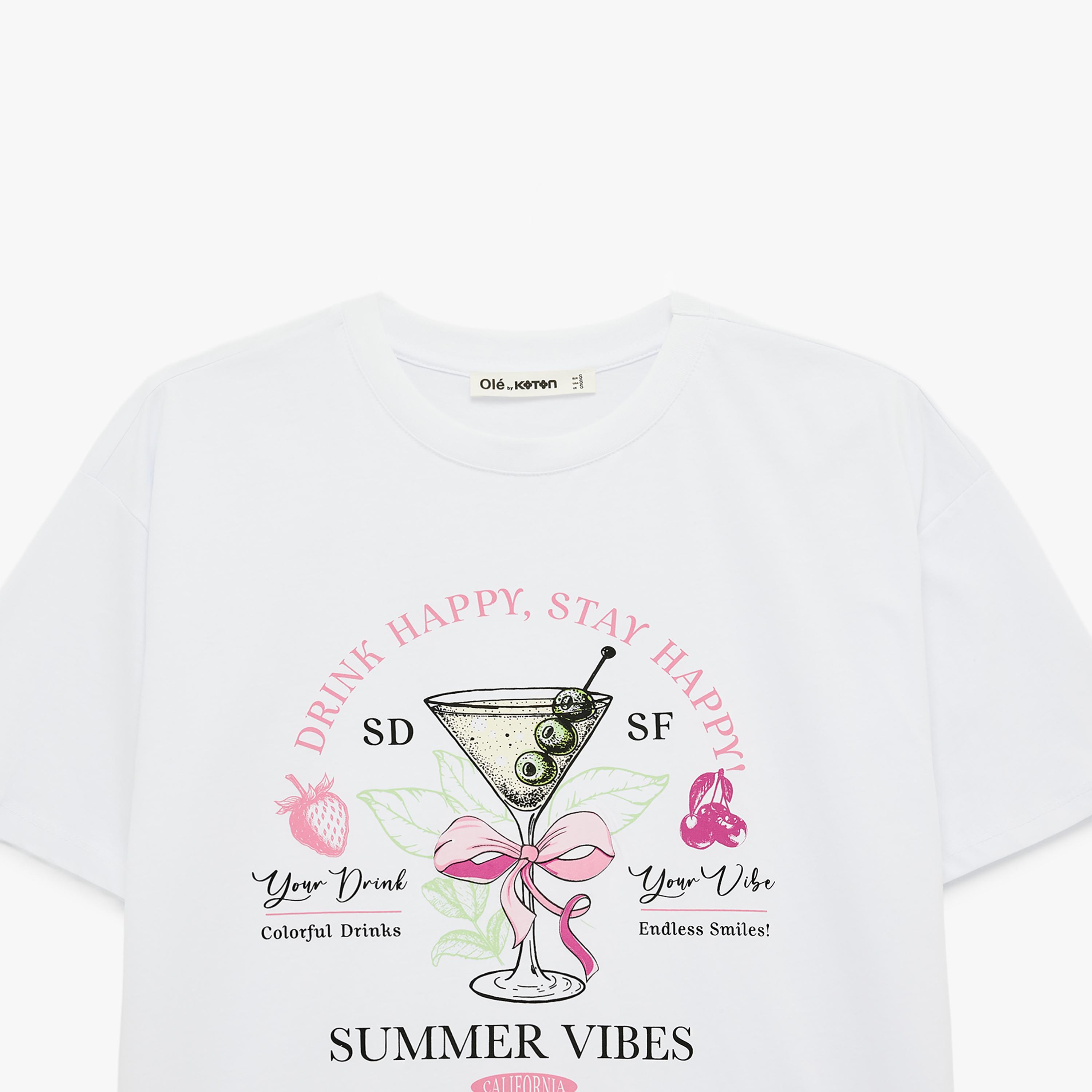 تيشيرت قطني نسائي بطبعة "غرافيك" لمشروب بلون أبيض من كوتون-women-clothing-tshirts-image-6