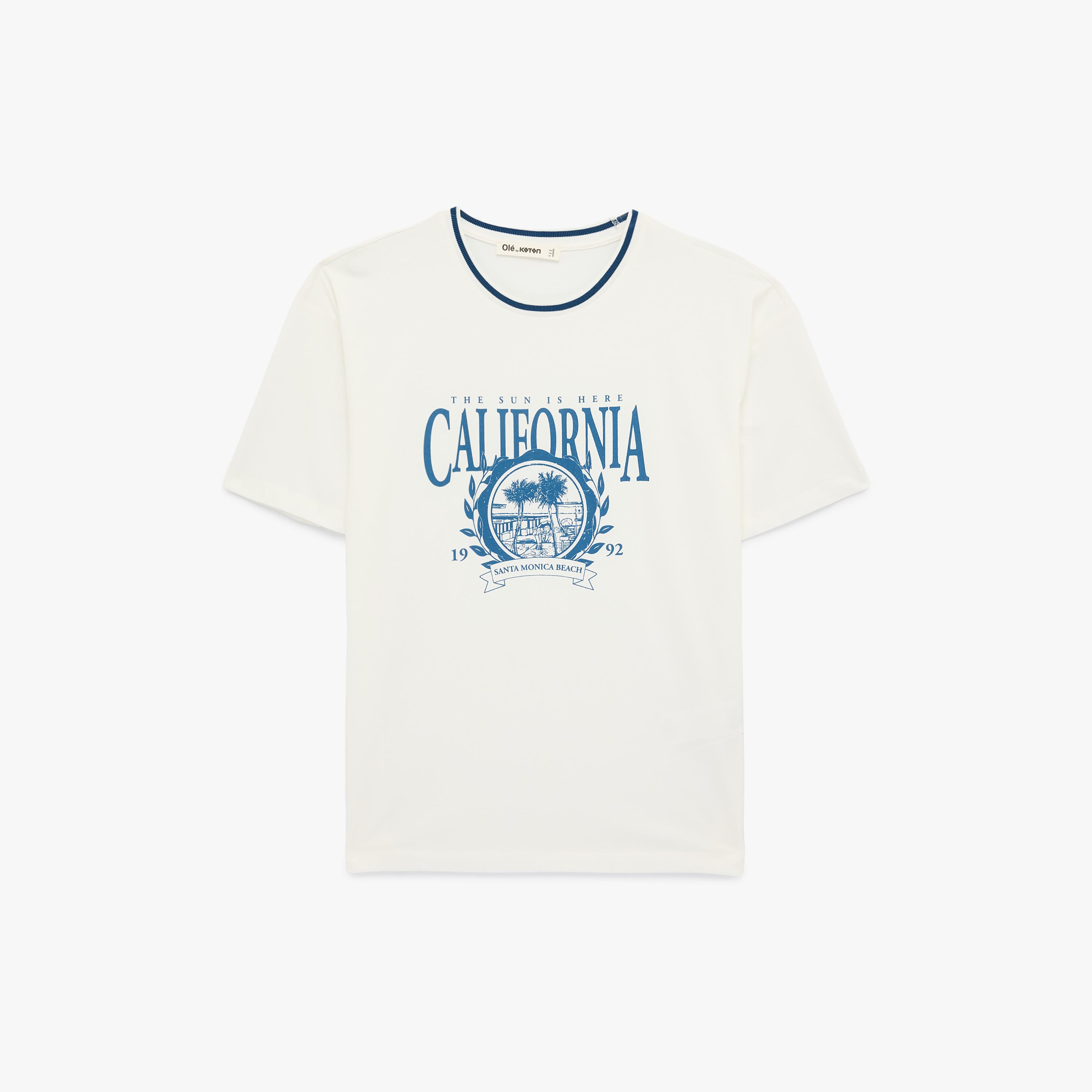 تي شيرت نسائي قطني بطبعة جرافيكية باللون الأبيض من كوتون-women-clothing-tshirts-image-4