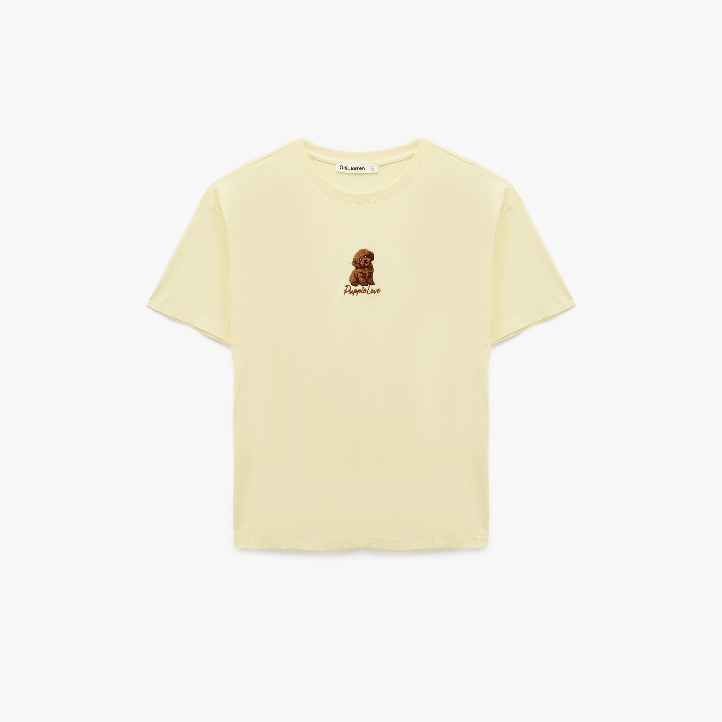 تيشيرت قطني نسائي بتطريز جرو بلون أصفر من كوتون-women-clothing-tshirts-image-3