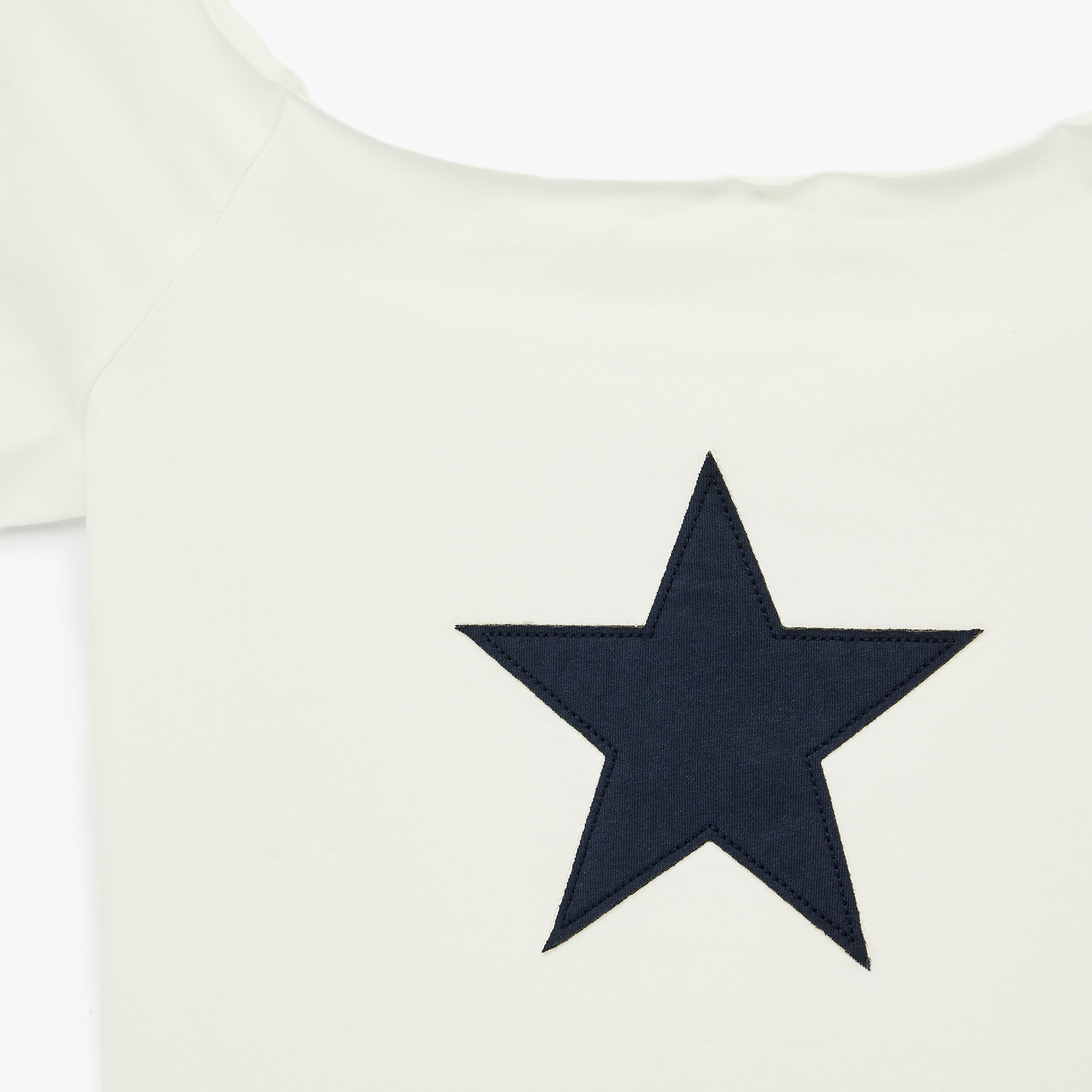 تيشيرت نسائي بتفاصيل "أبليكيه" لنجمة بلون أبيض من كوتون-women-clothing-tshirts-image-5