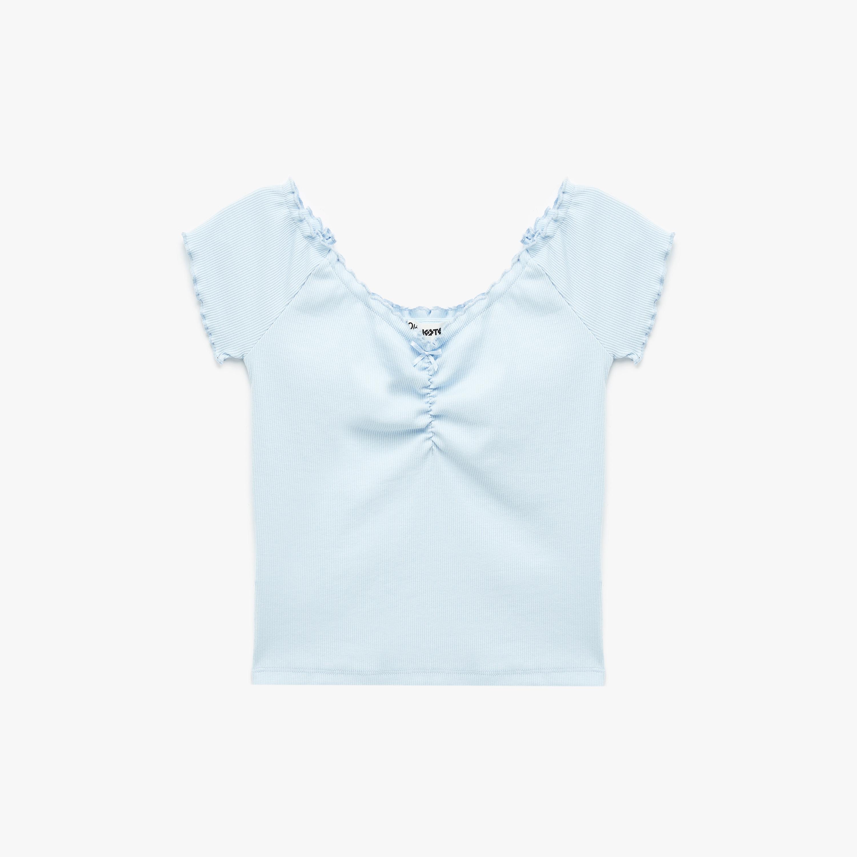 بلوزة نسائية بأكمام "راجلان" وتصميم "روشد" بزمزمة بلون أزرق فاتح من كوتون-women-clothing-shirtsandblouses-blouses-image-3