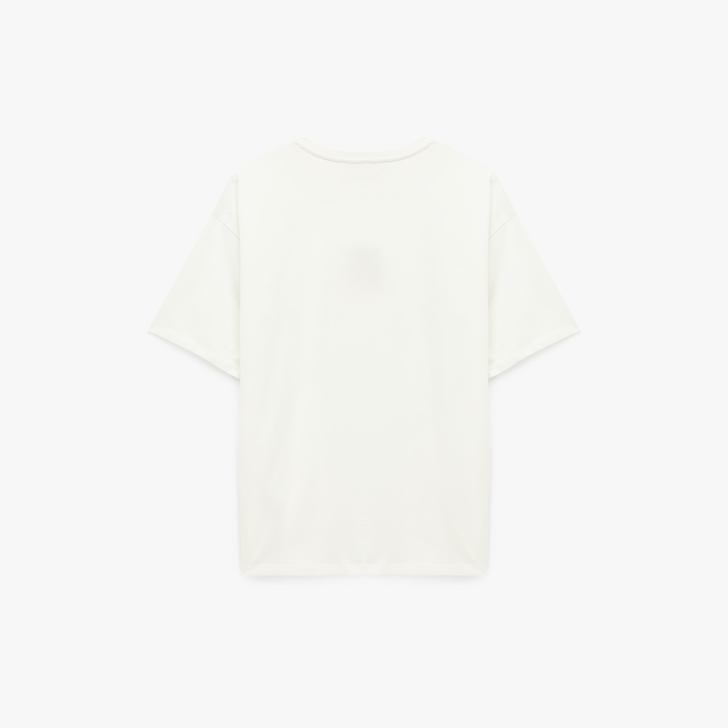 تيشيرت قطني نسائي بتطريز دب "تيدي" بلون أبيض من كوتون-women-clothing-tshirts-image-4
