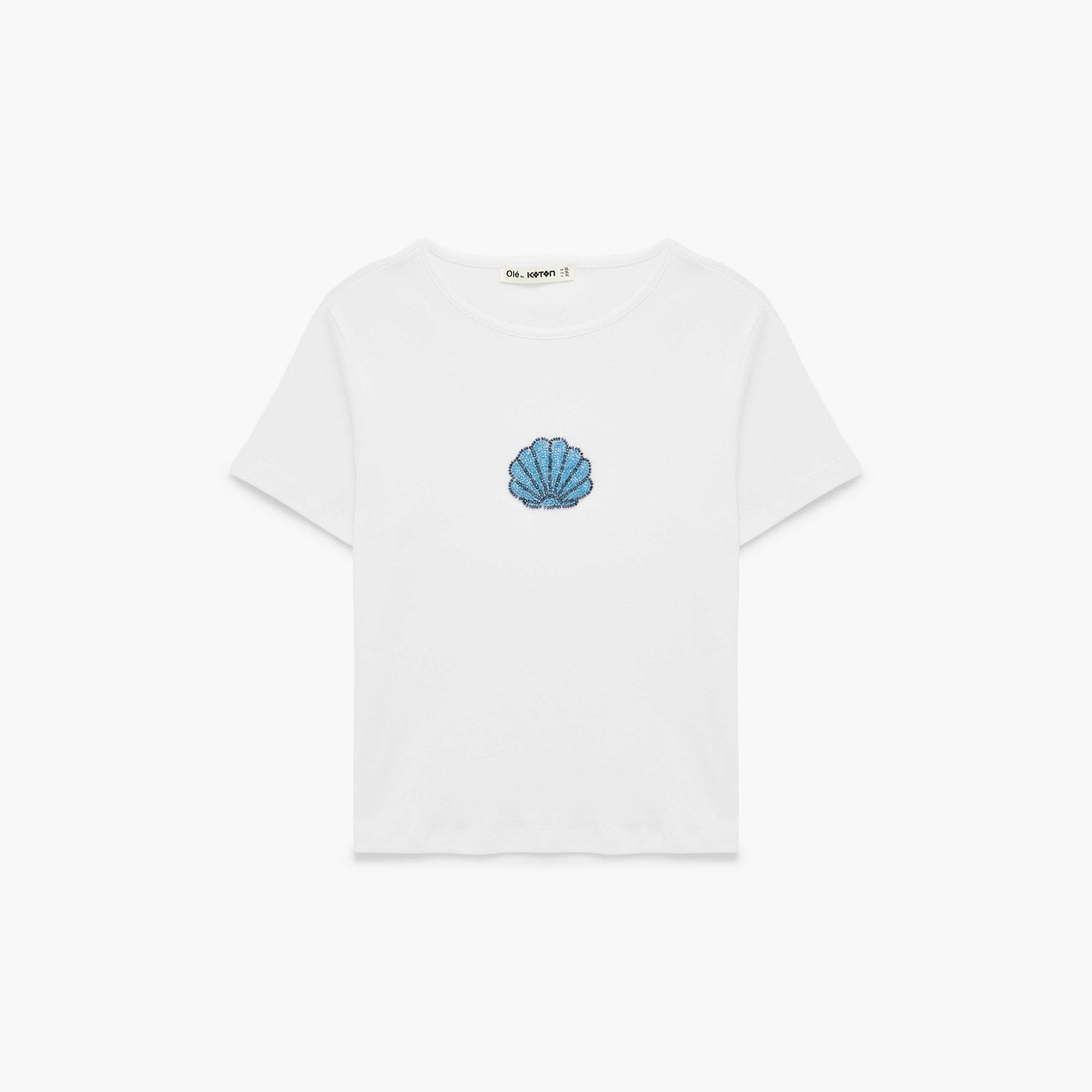 تيشيرت قطني نسائي بتزيين خرز "بيدد" بلون أبيض من كوتون-women-clothing-tshirts-image-3