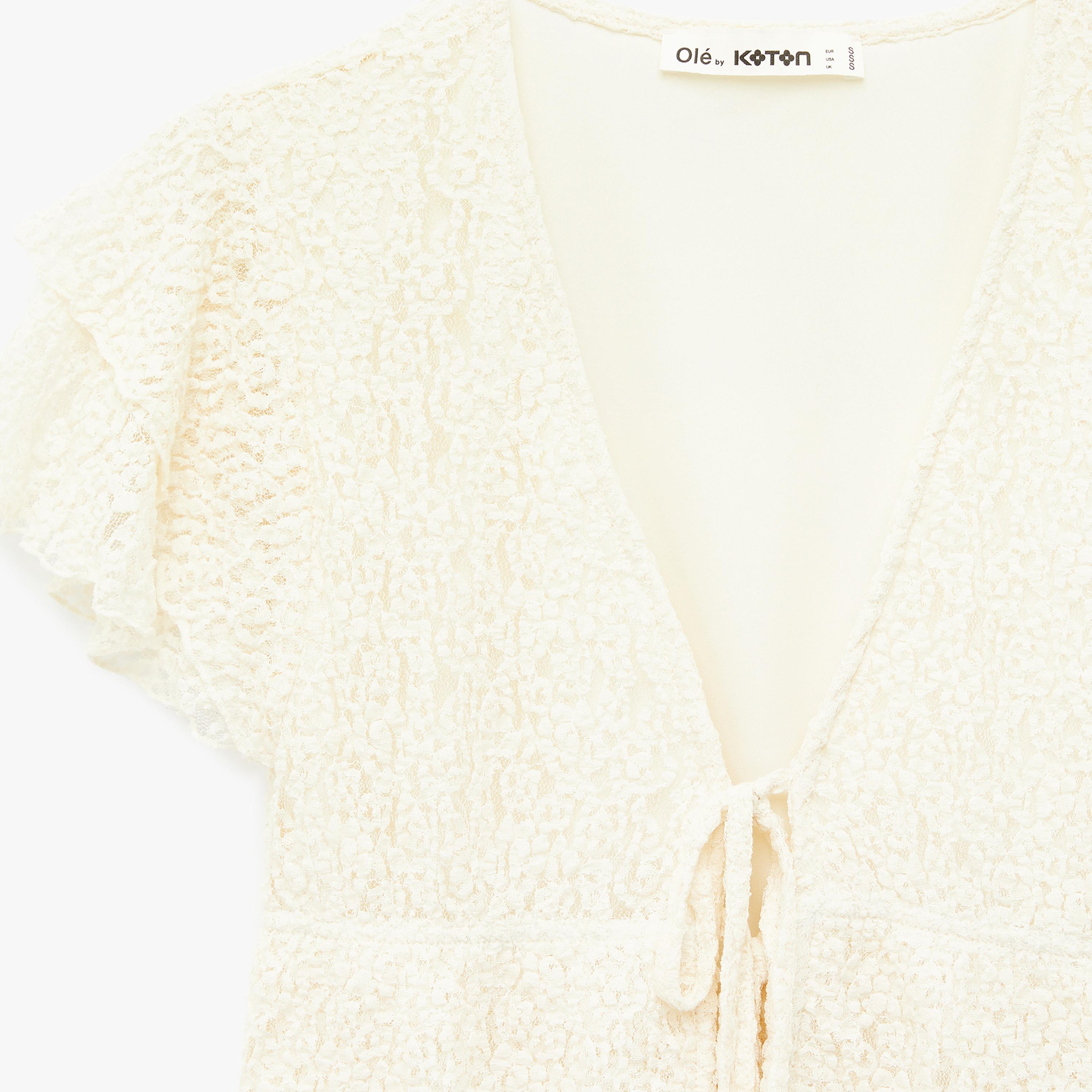 بلوزة نسائية من الدانتيل بالكامل بلون كريمي من كوتون-women-clothing-shirtsandblouses-blouses-image-5