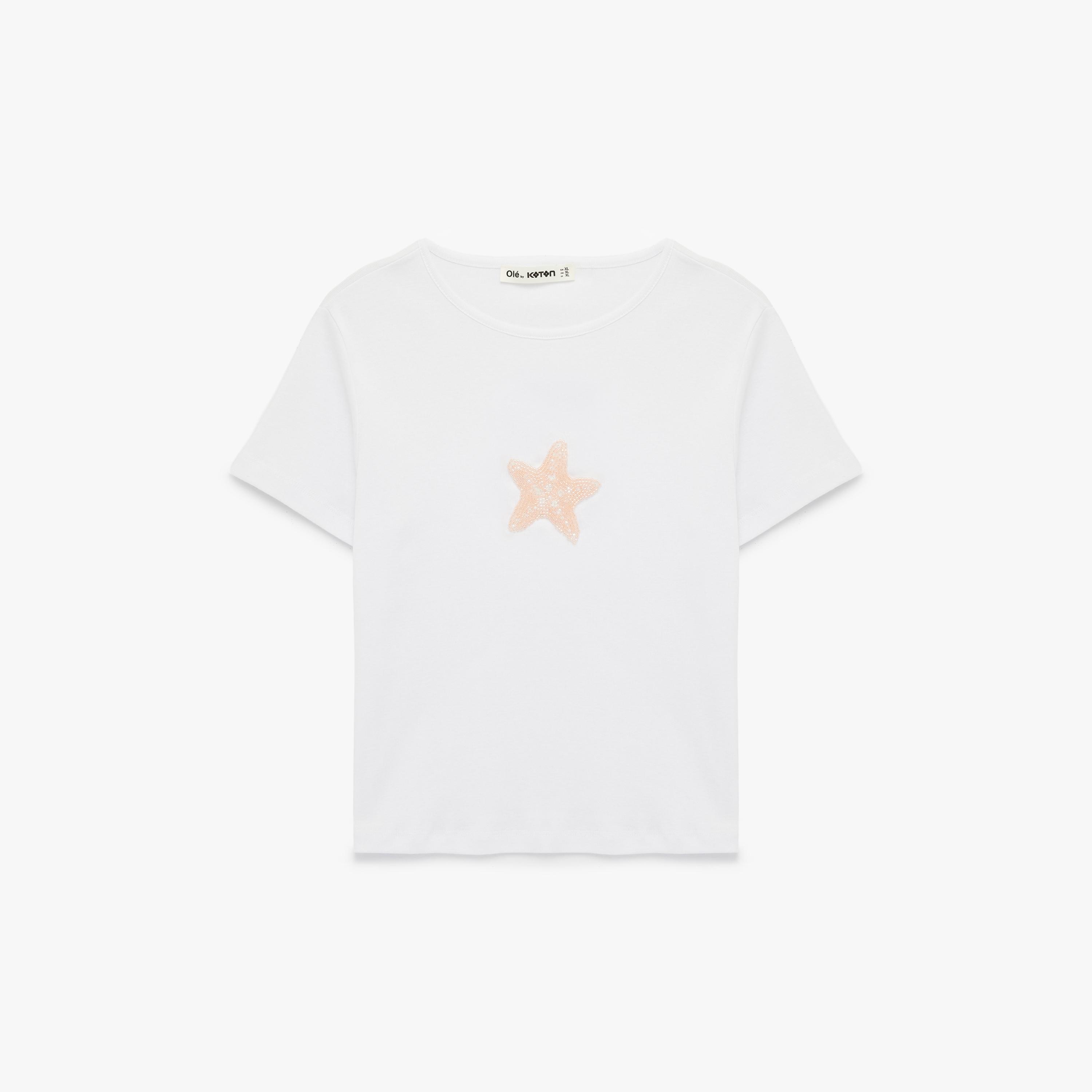تيشيرت قطني نسائي بتزيين خرز على شكل نجمة بلون أبيض من كوتون-women-clothing-tshirts-image-4
