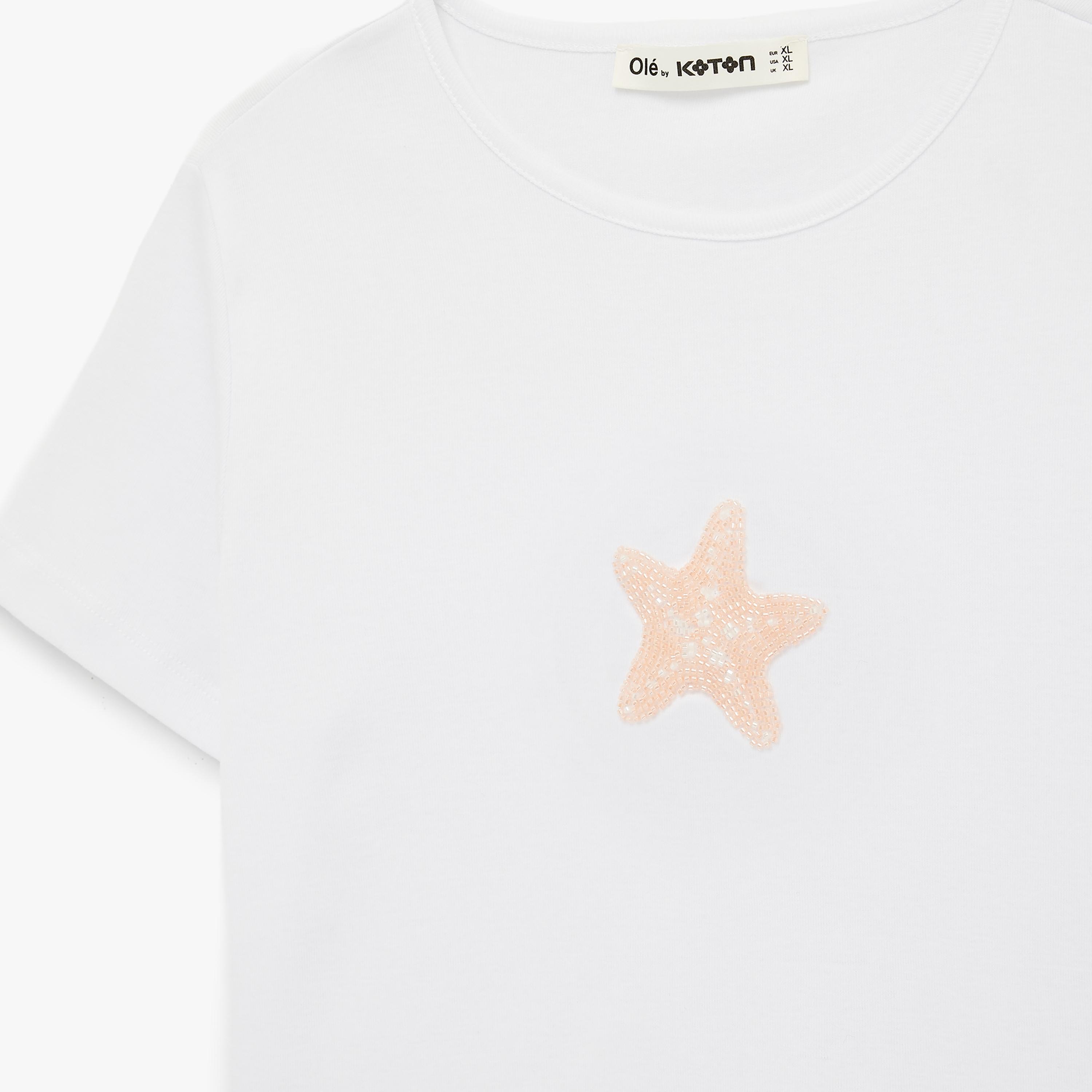تيشيرت قطني نسائي بتزيين خرز على شكل نجمة بلون أبيض من كوتون-women-clothing-tshirts-image-6