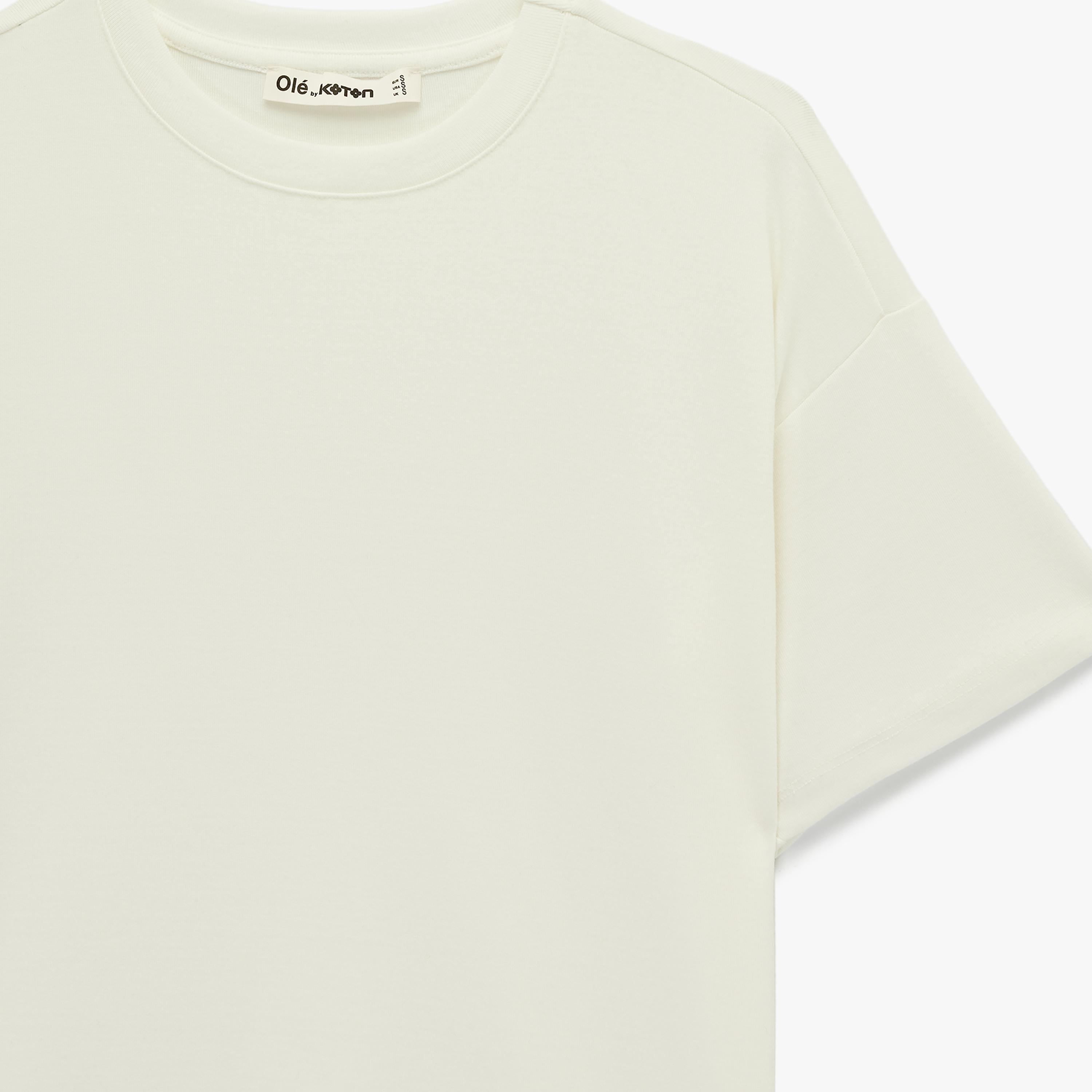 تيشيرت نسائي بأكمام "دروب شولدر" منسدلة بلون كريمي من كوتون-women-clothing-tshirts-image-5