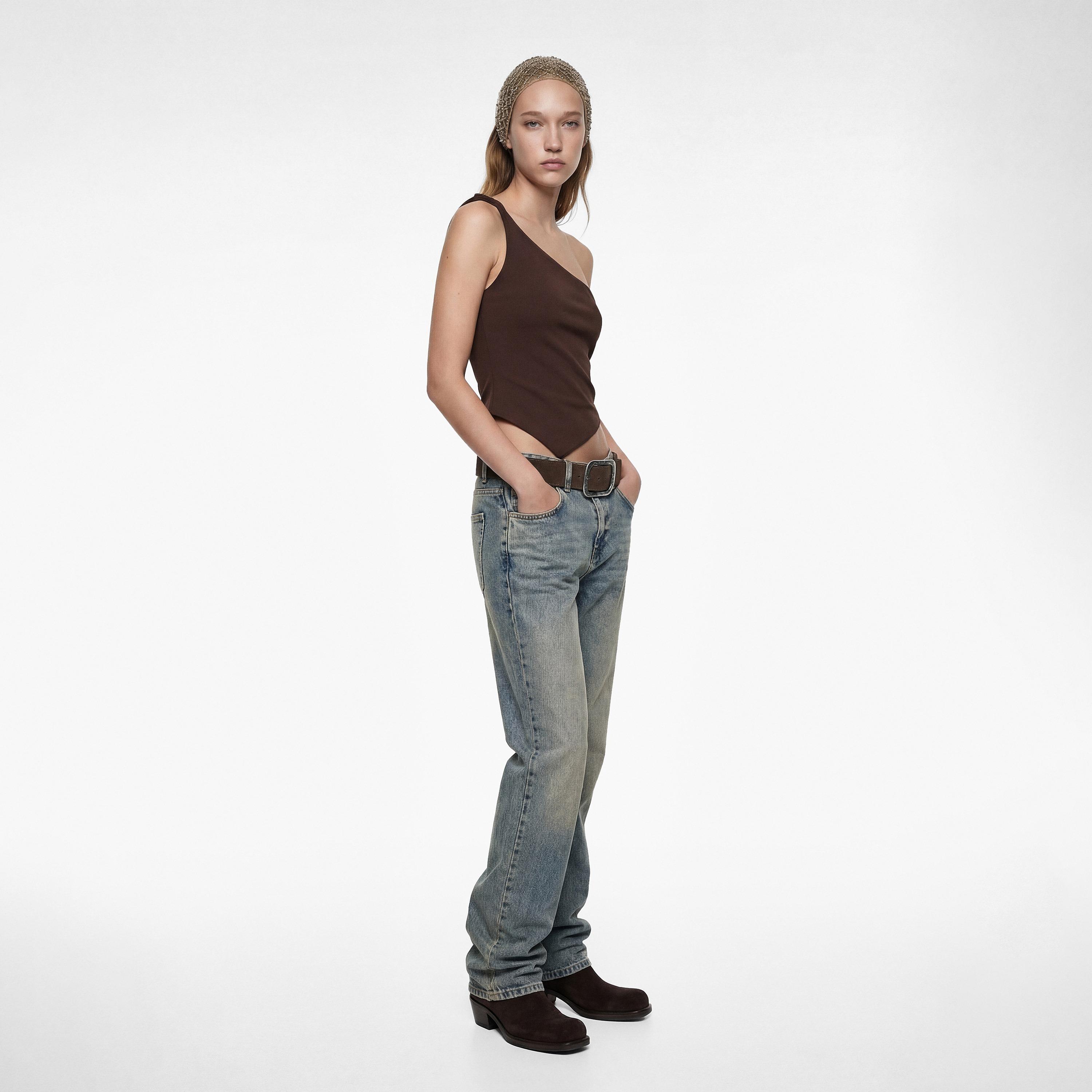 توب نسائي بكتف واحد بلون بني من كوتون-women-clothing-shirtsandblouses-blouses-image-2